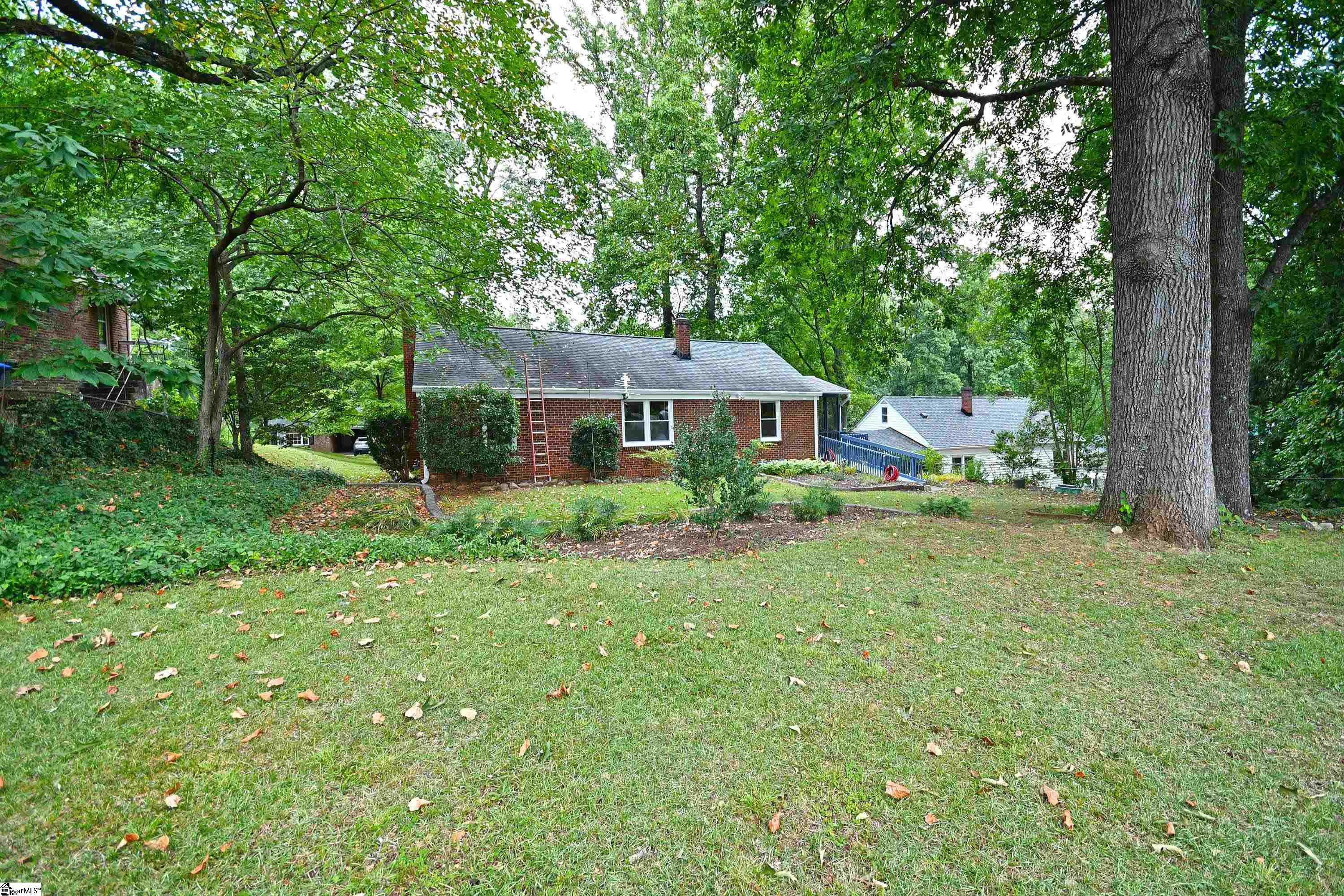 134 Bradley Boulevard