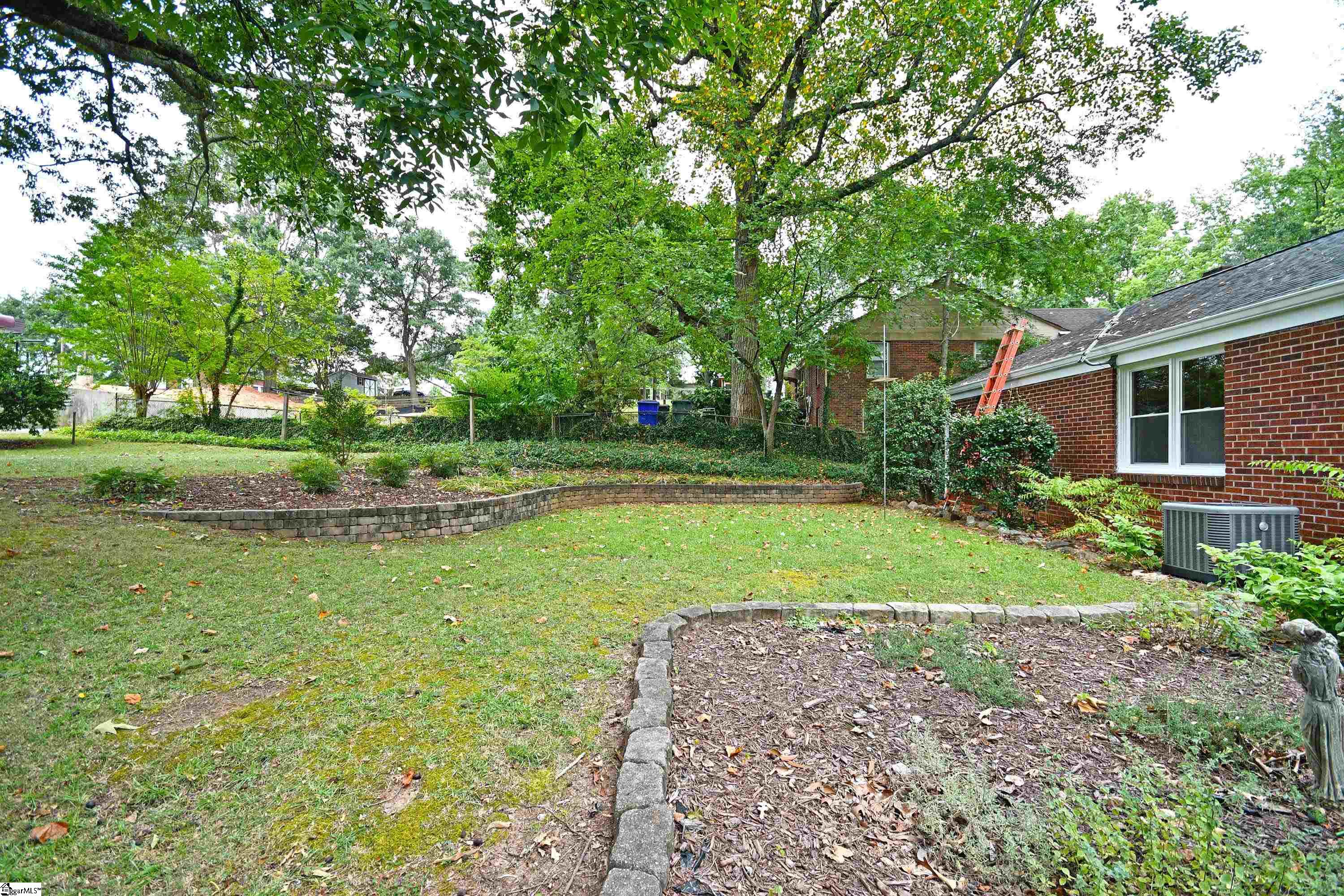 134 Bradley Boulevard