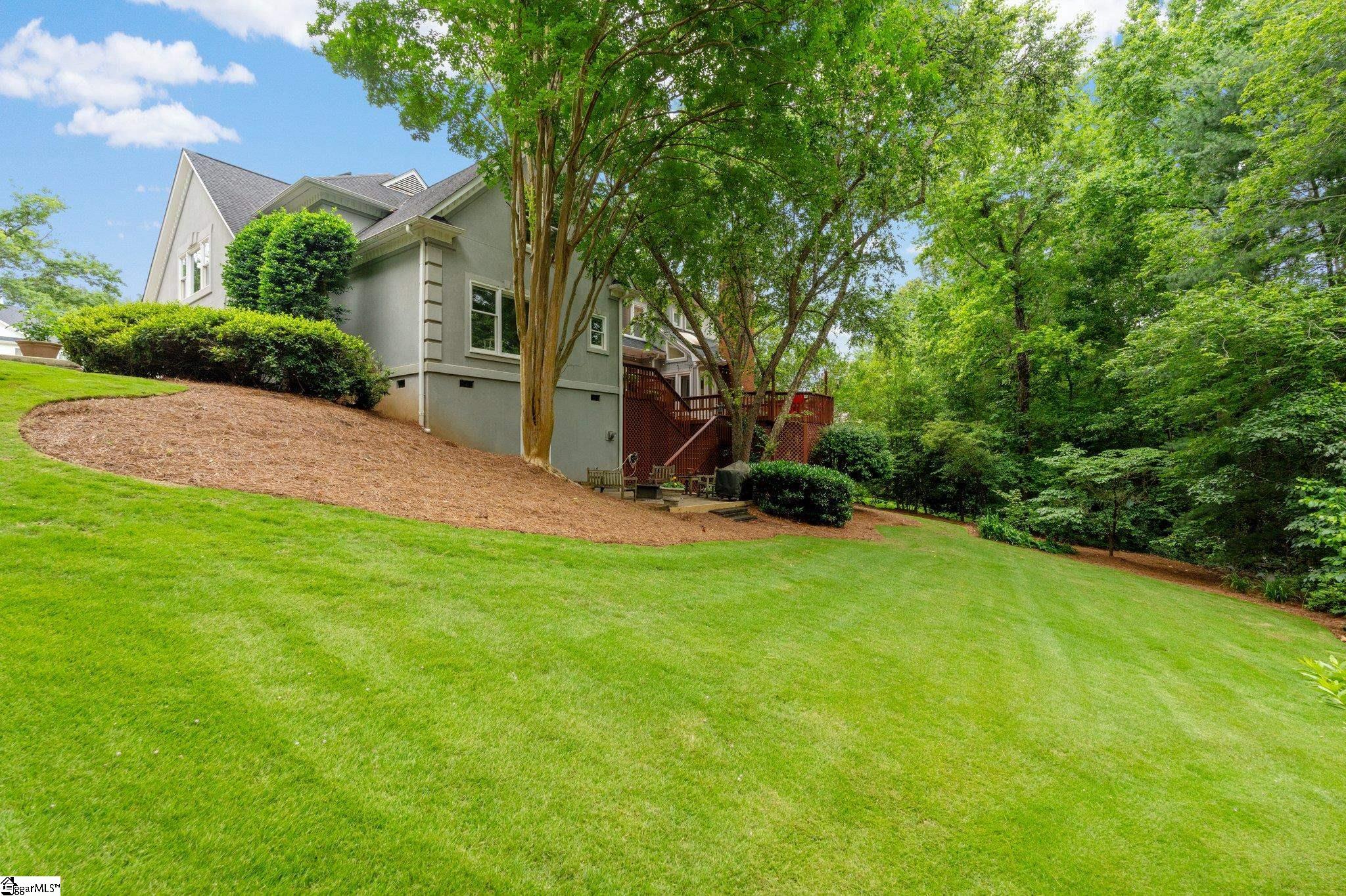 120 Thornblade Boulevard