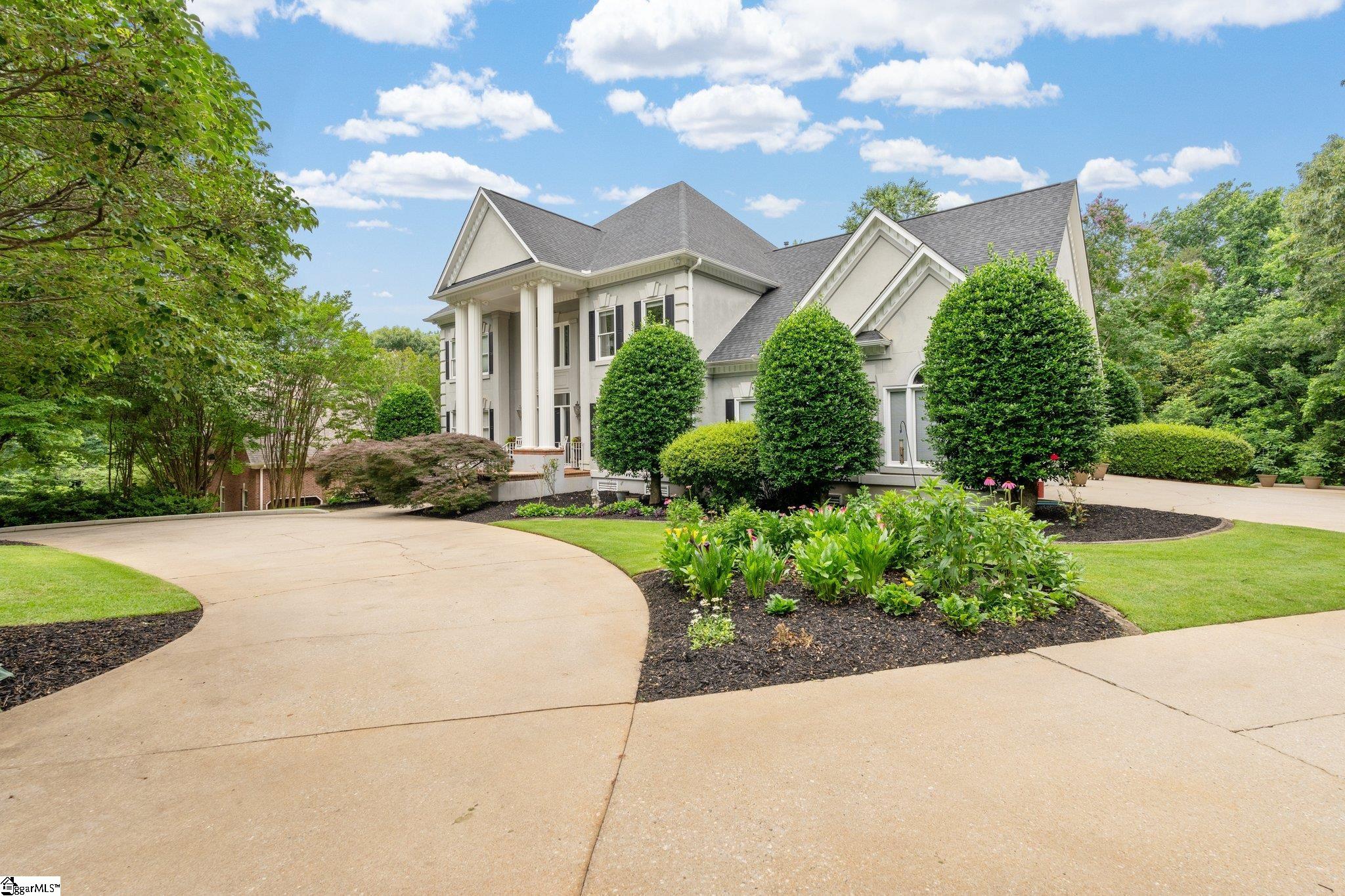 120 Thornblade Boulevard