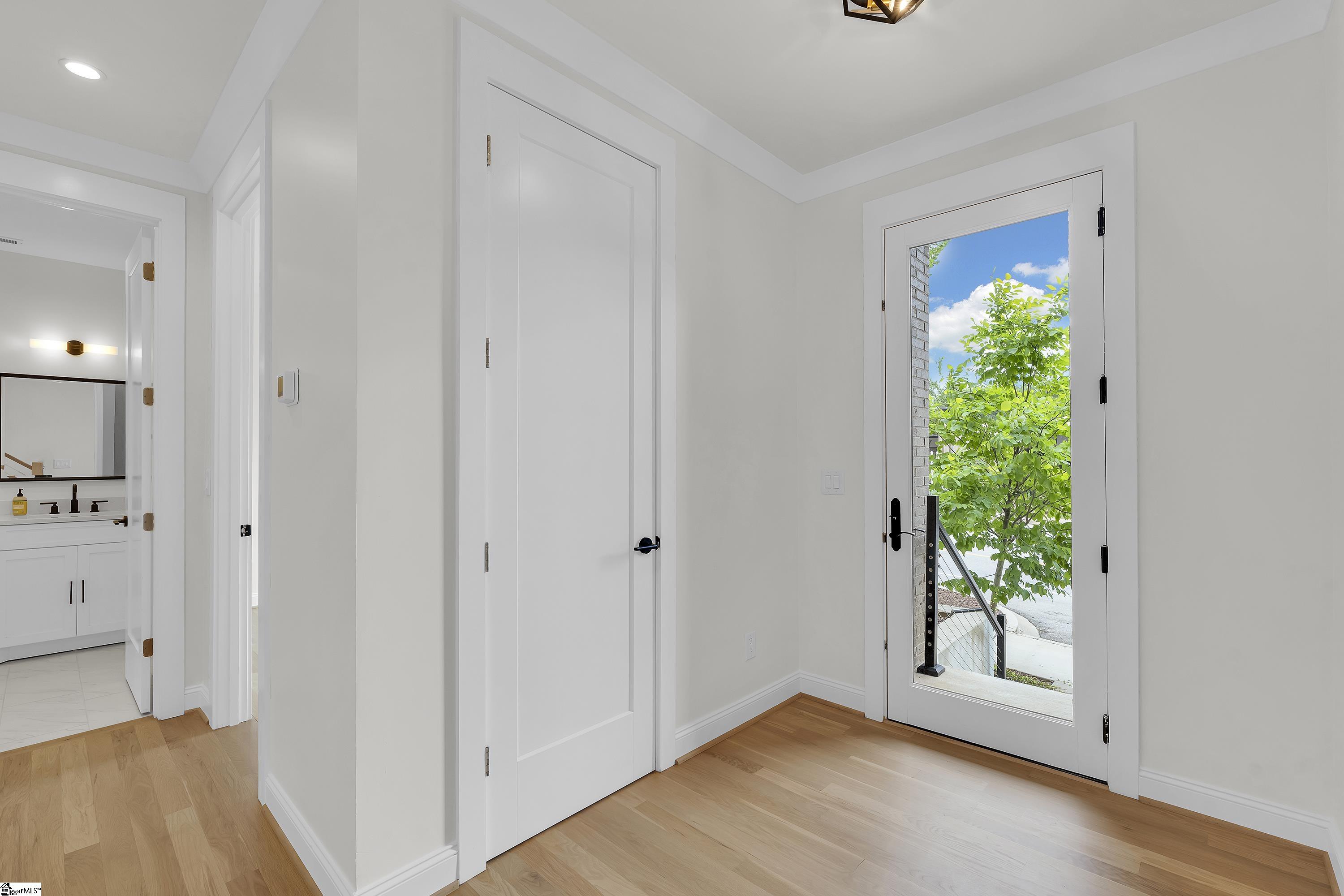 611 N Main Street Unit 8 Unit: Unit #8