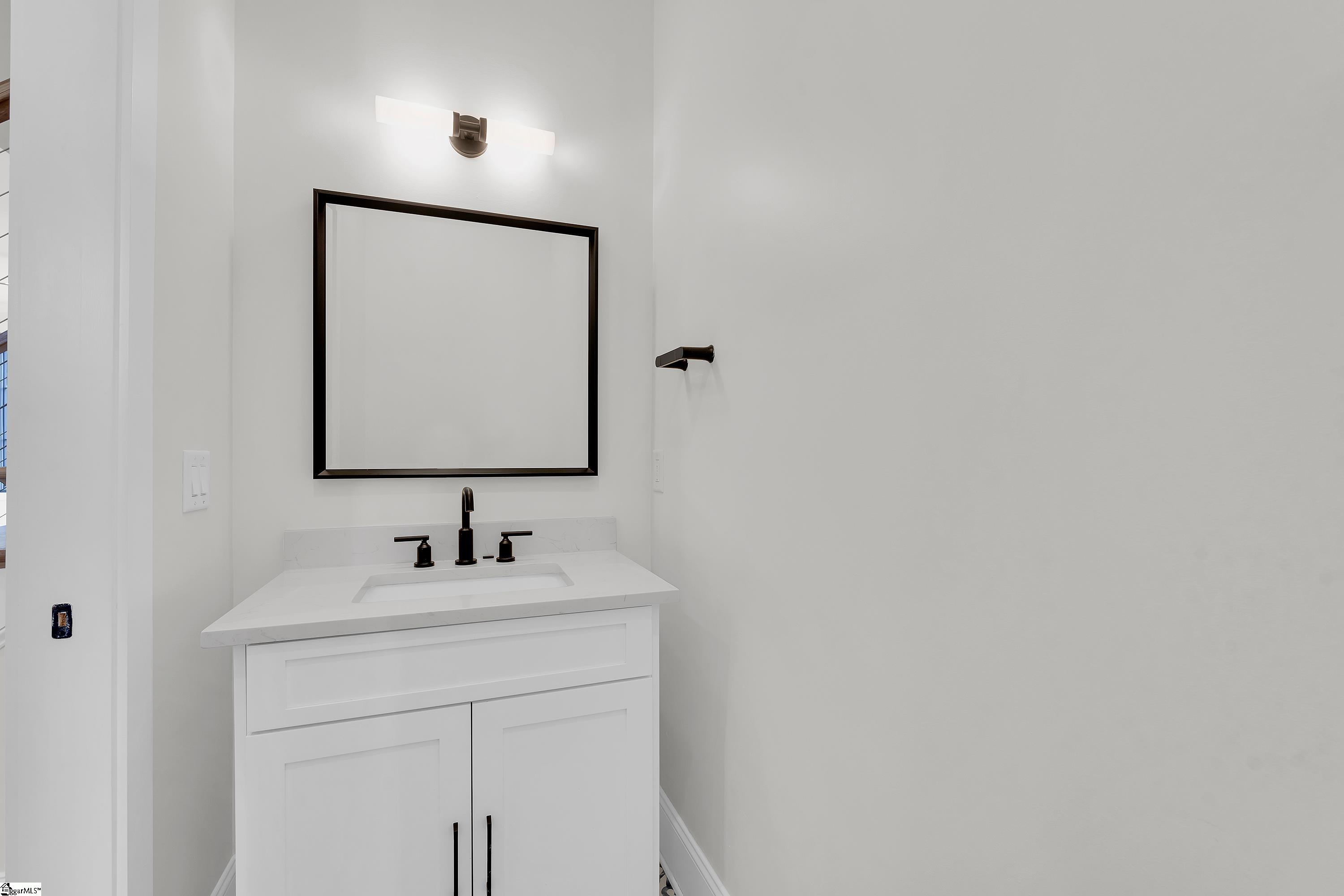 611 N Main Street Unit 8 Unit: Unit #8