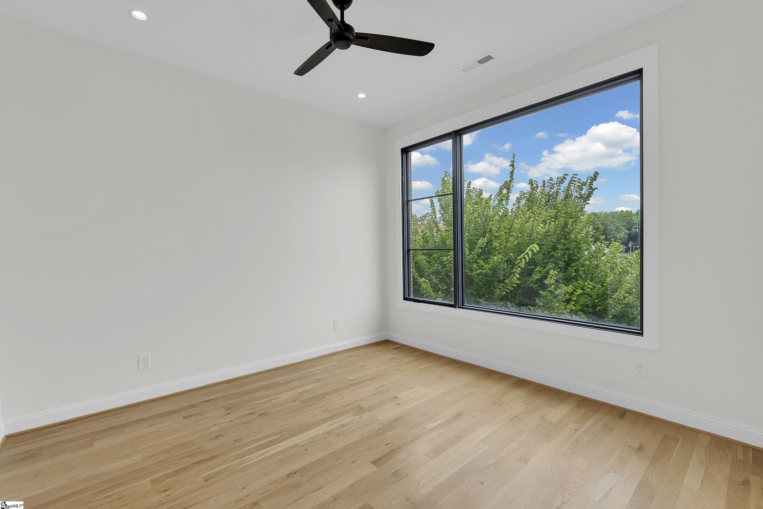 611 N Main Street Unit 8 Unit: Unit #8