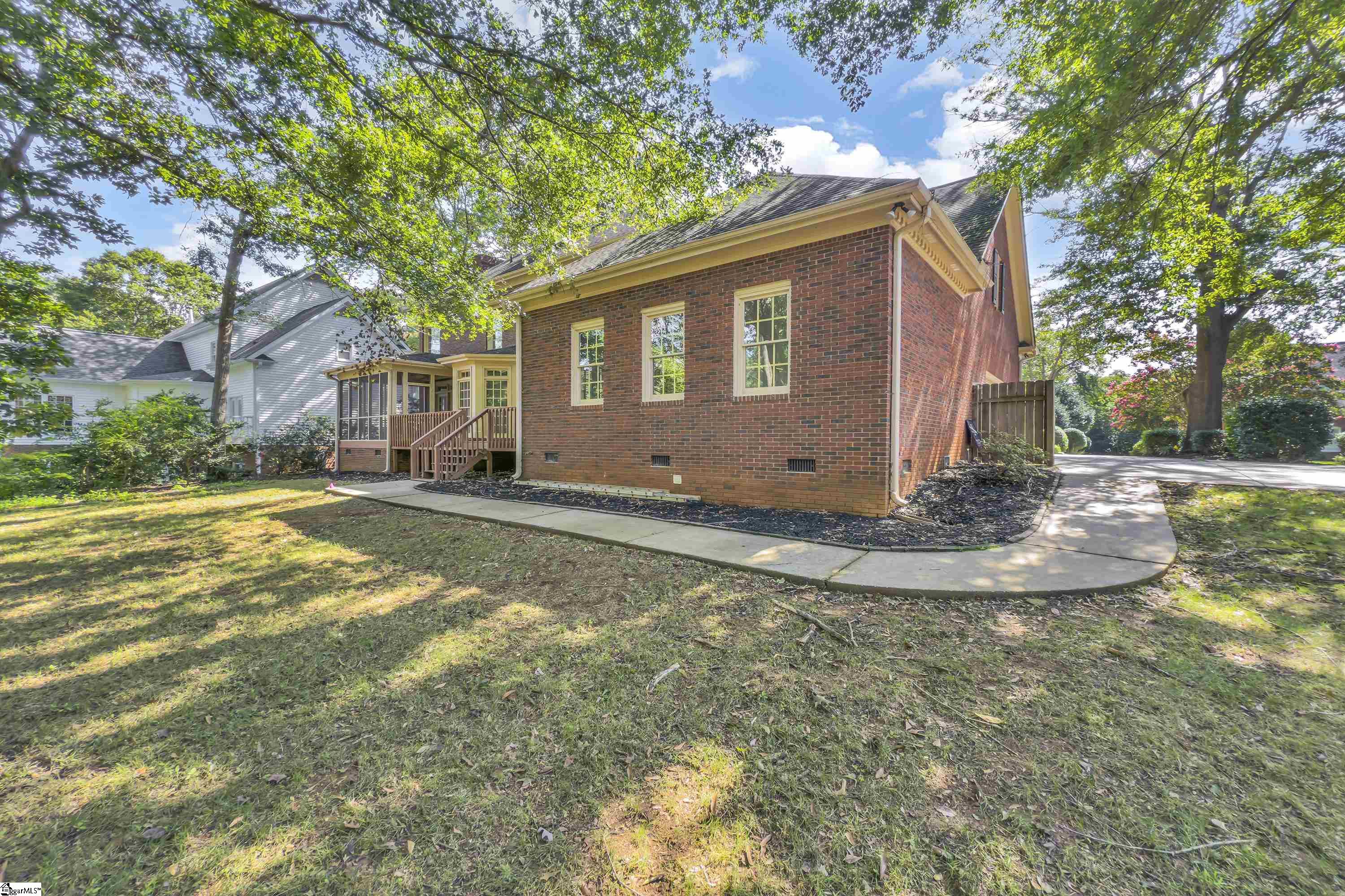 1007 River Walk Drive