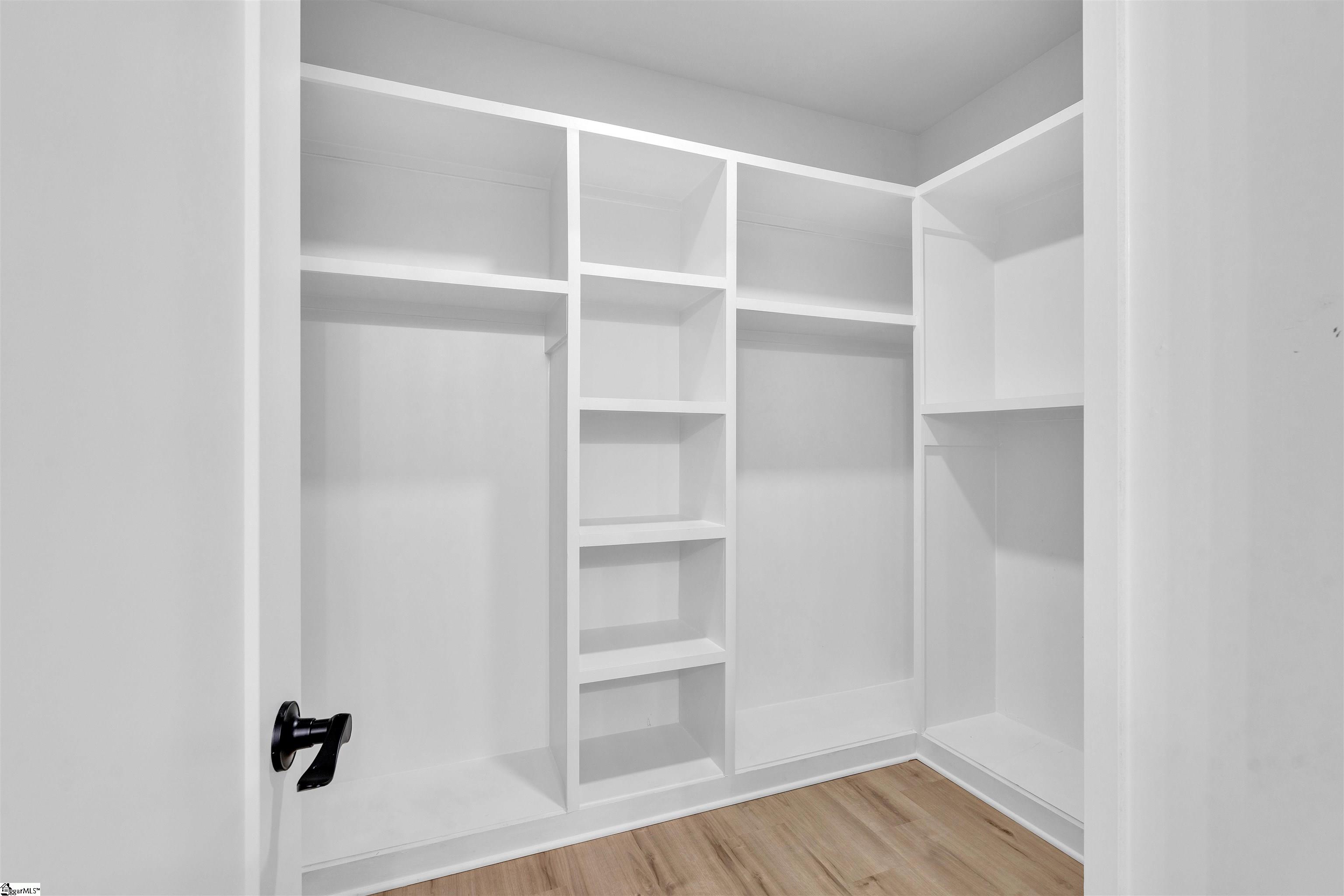 320 W Caroline Street