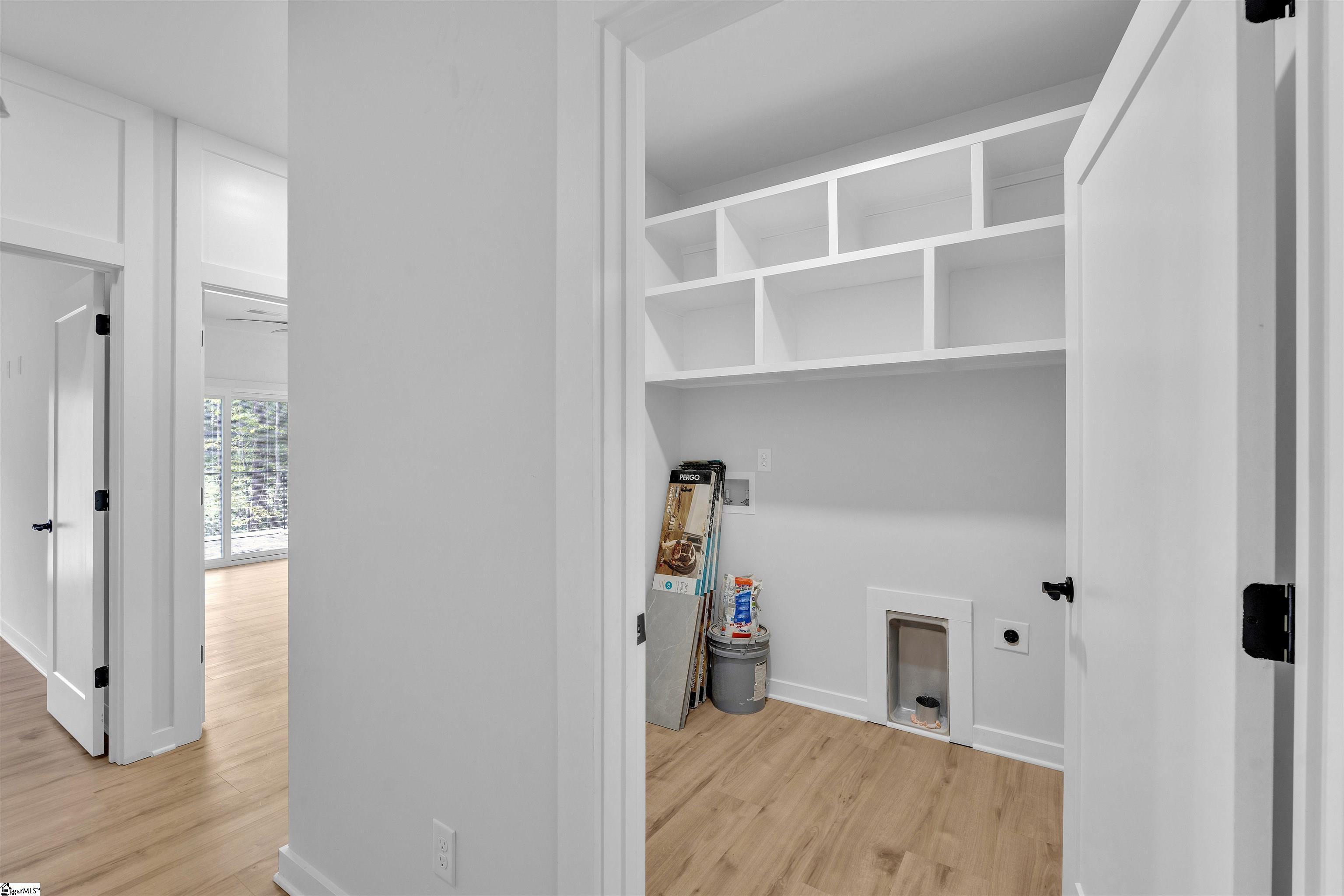 320 W Caroline Street