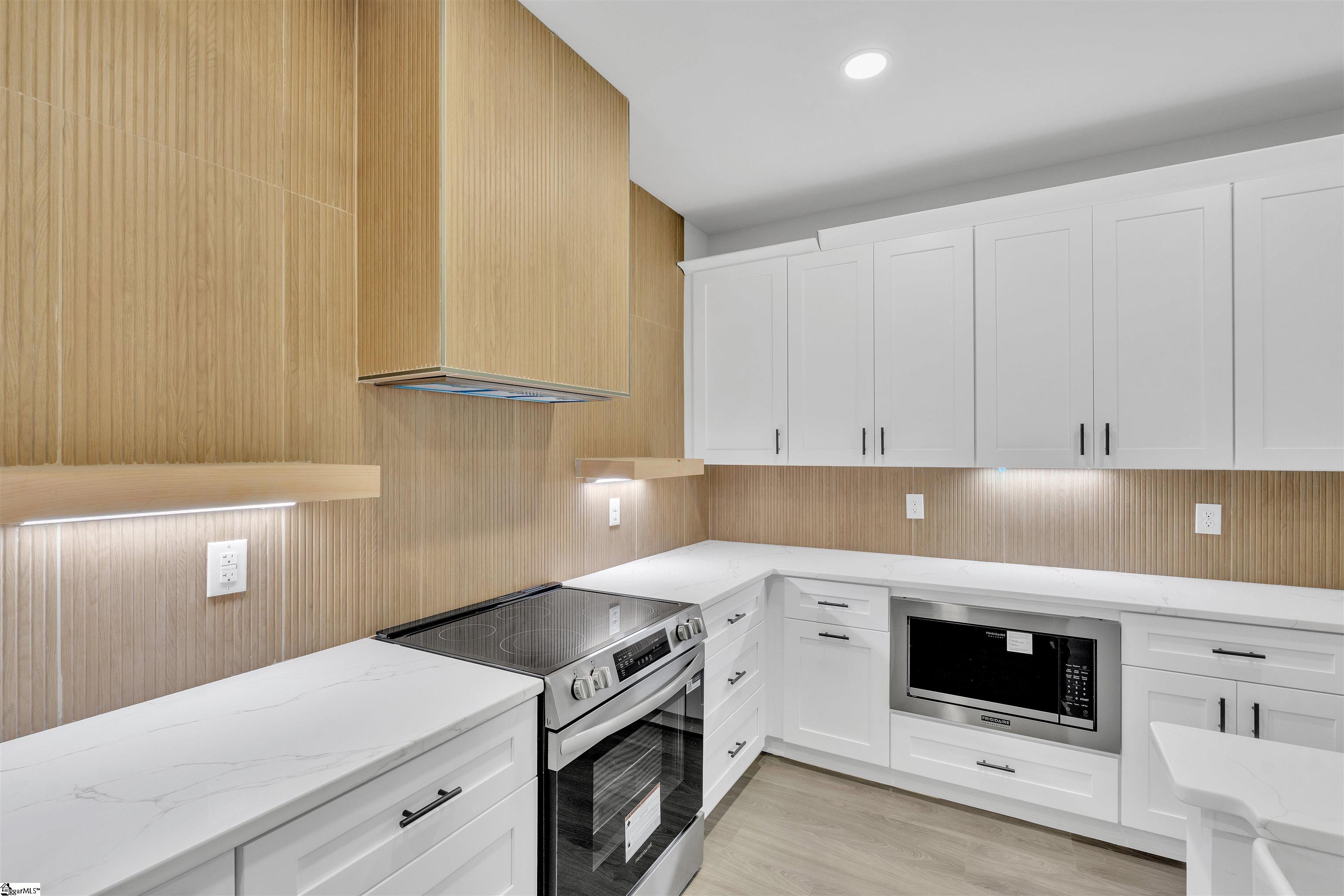 318 W Caroline Street