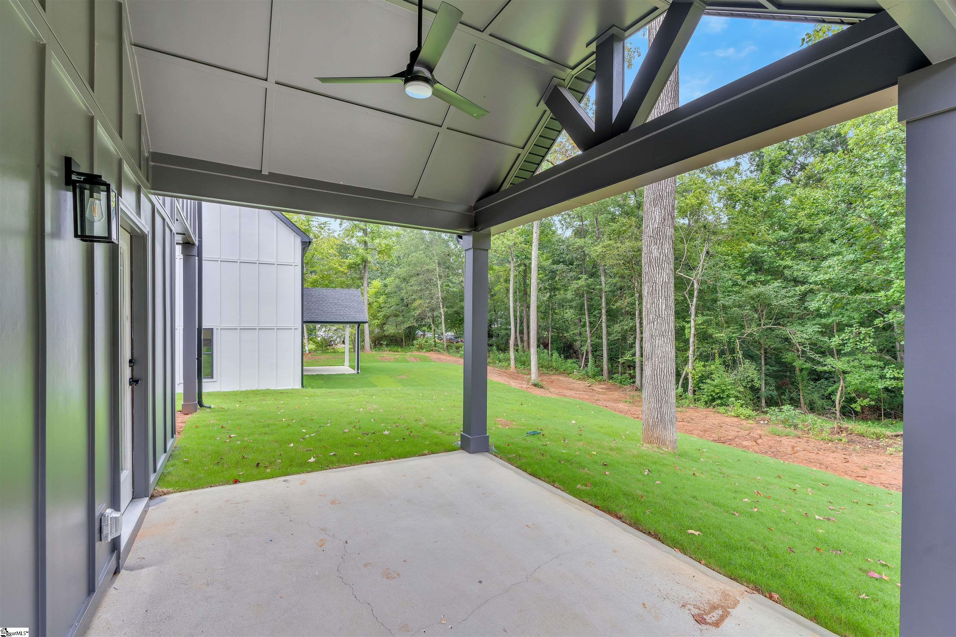 318 W Caroline Street