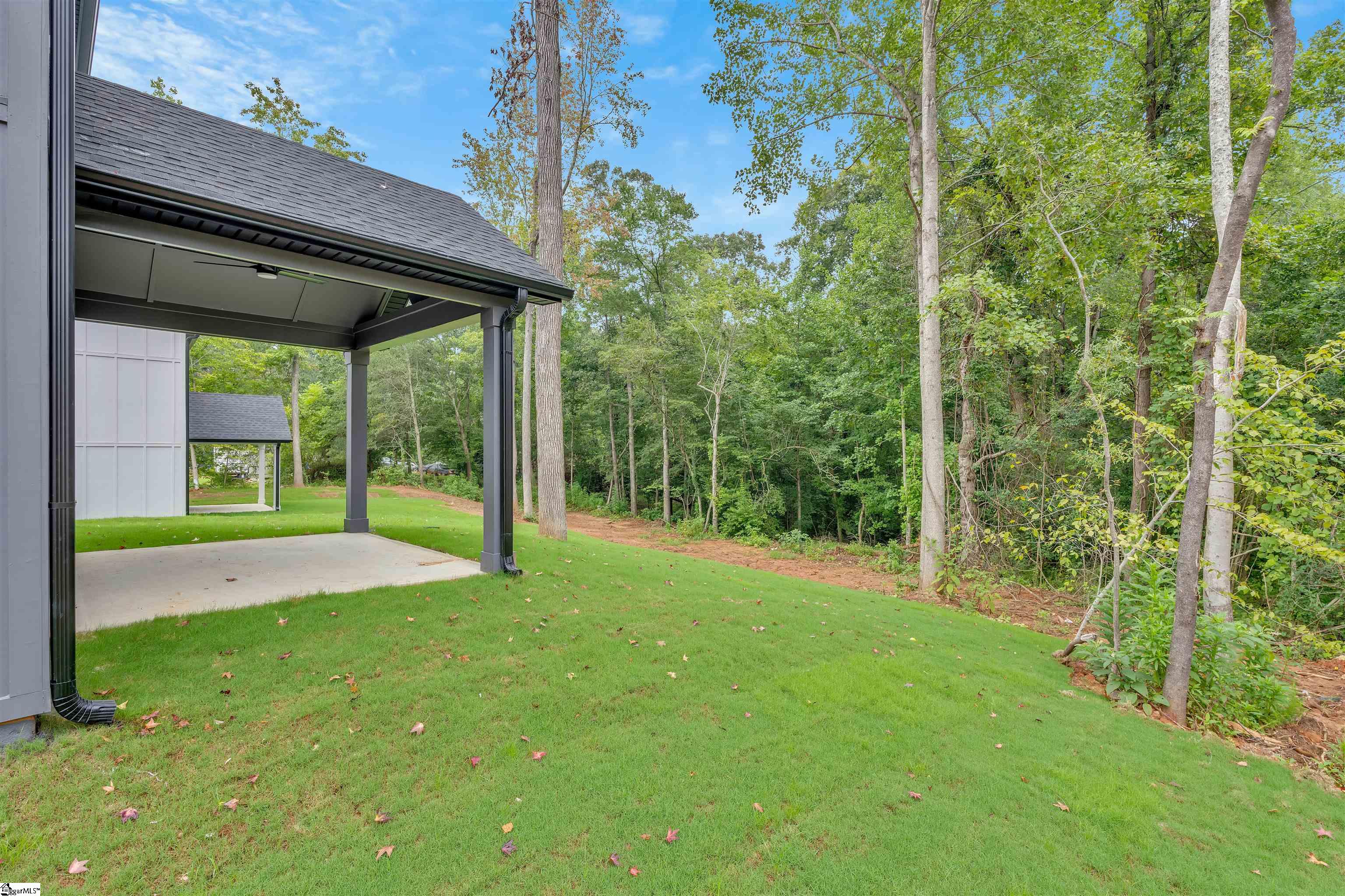 318 W Caroline Street