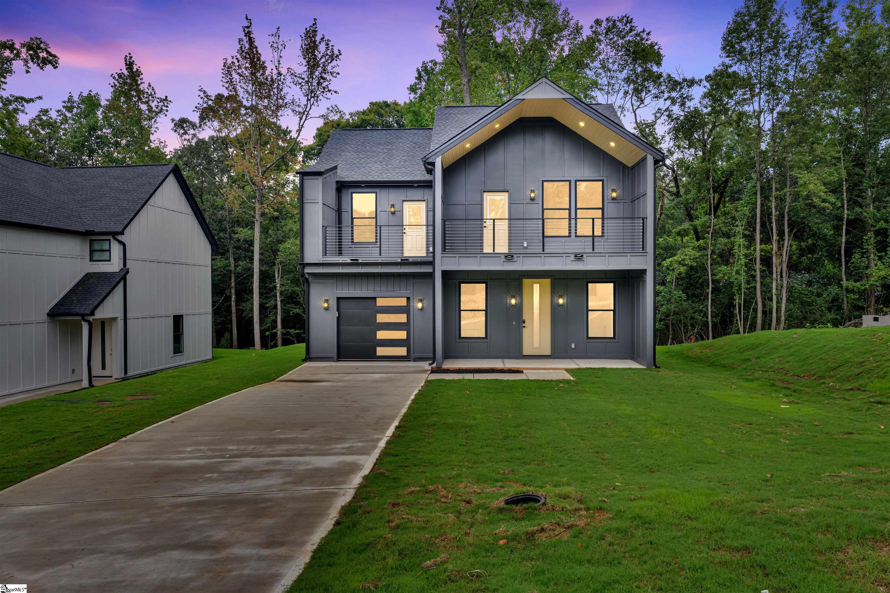 318 W Caroline Street