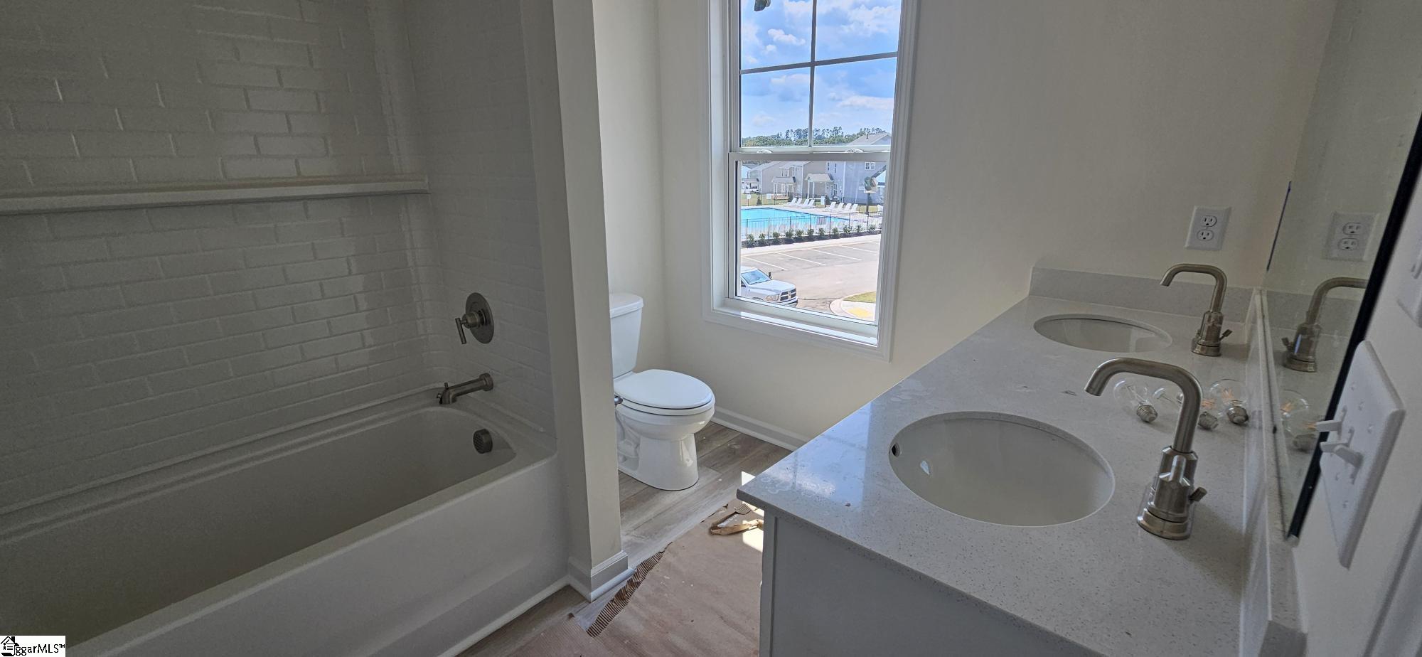 405 Barbican Place Lot 14