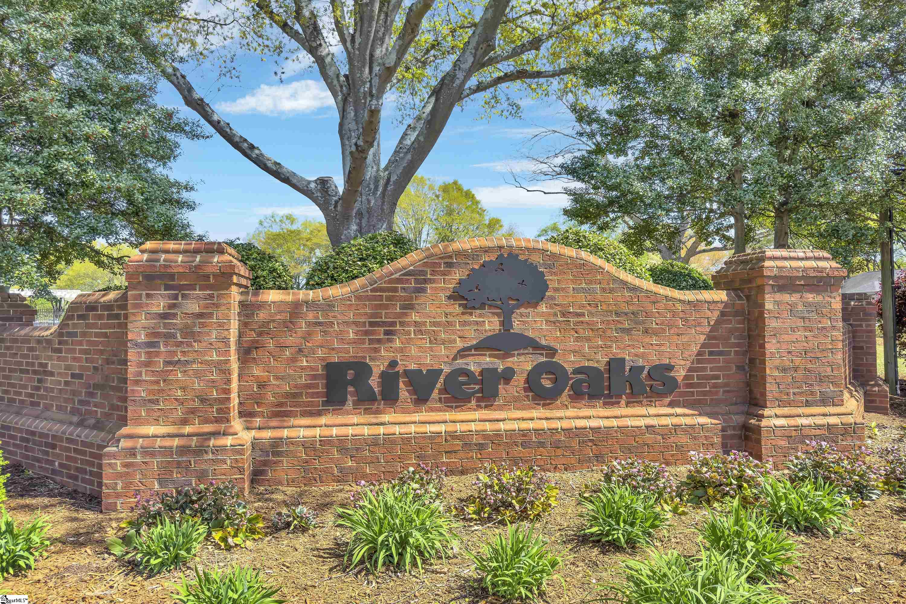 524 New Tarleton Way