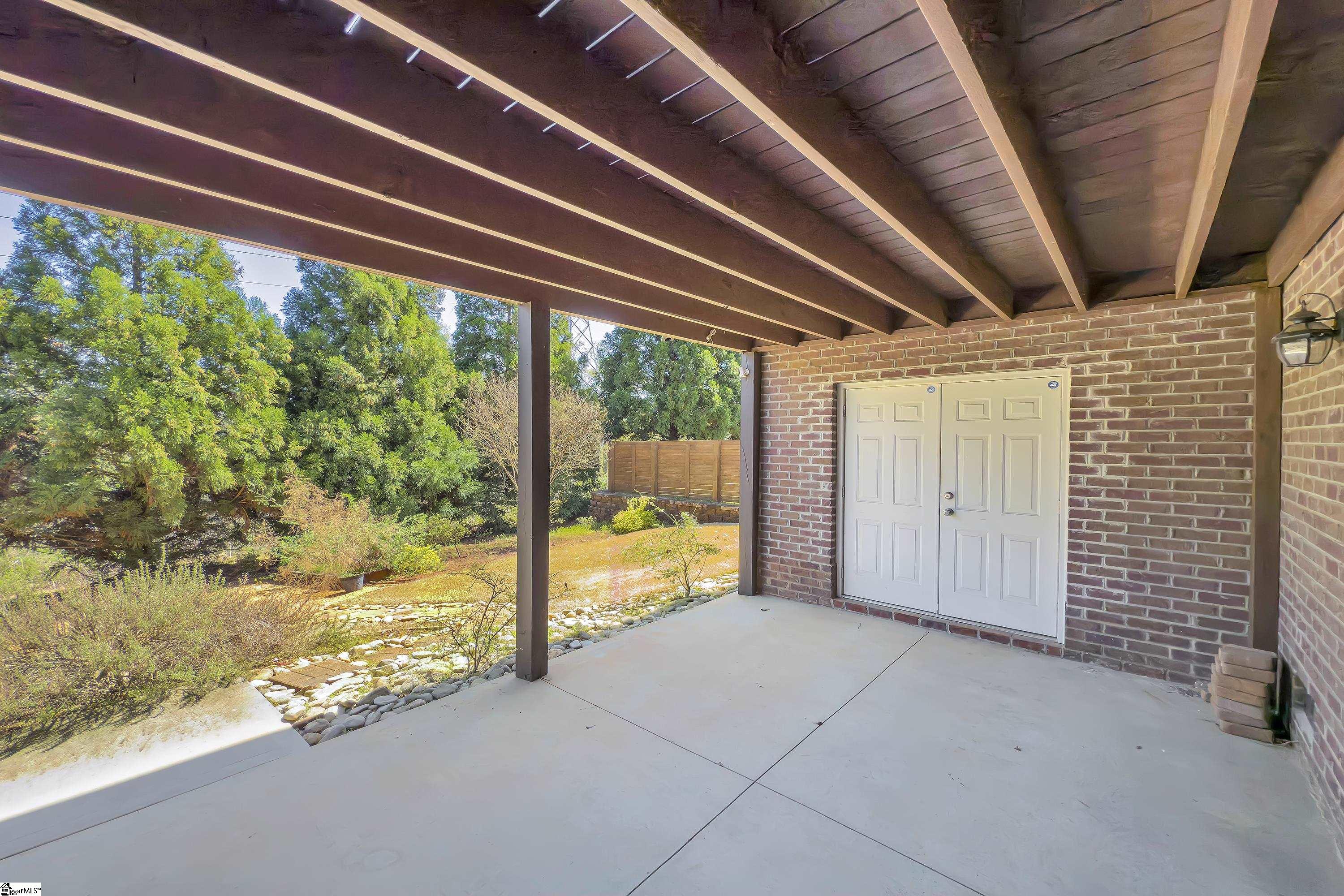 524 New Tarleton Way