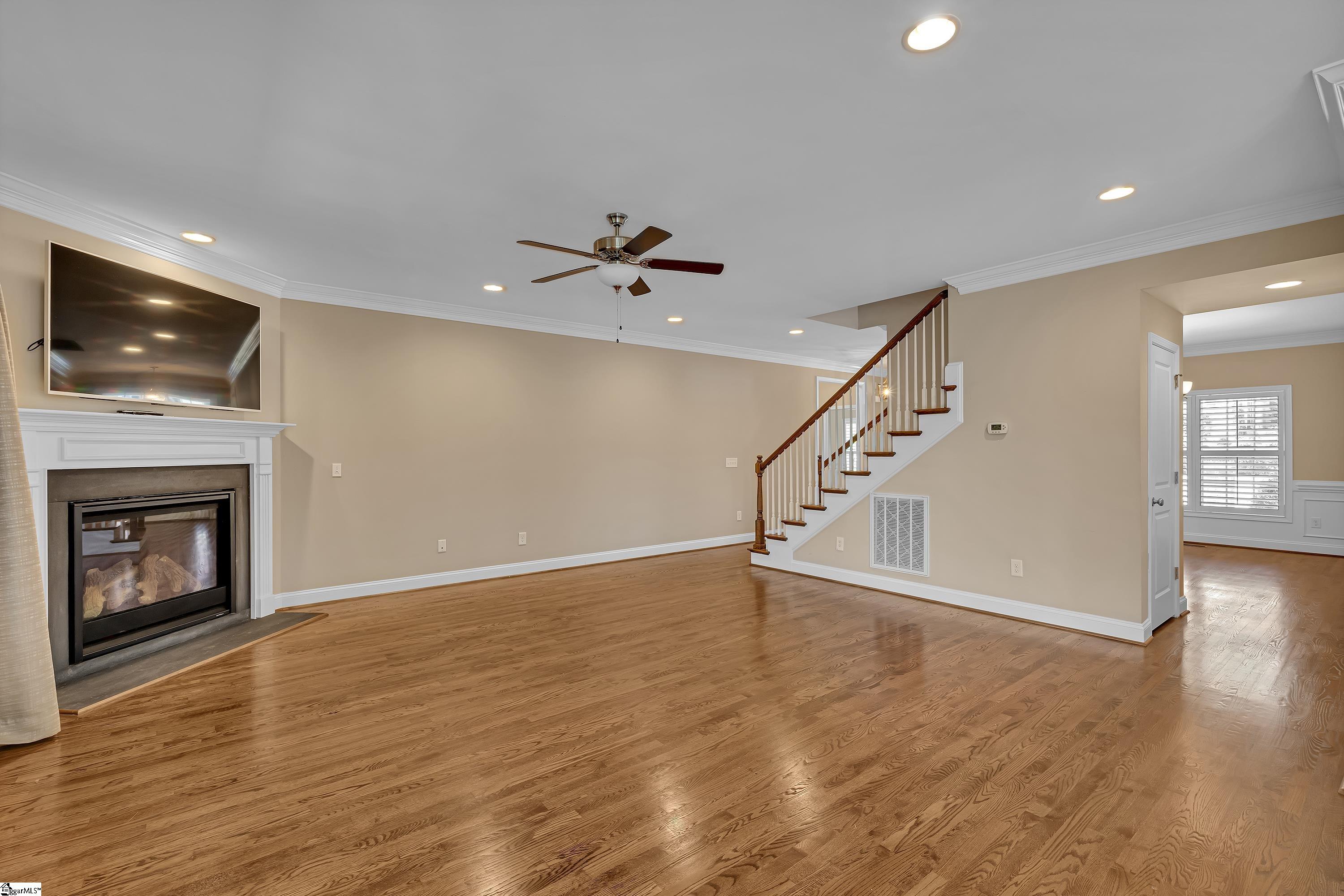 524 New Tarleton Way