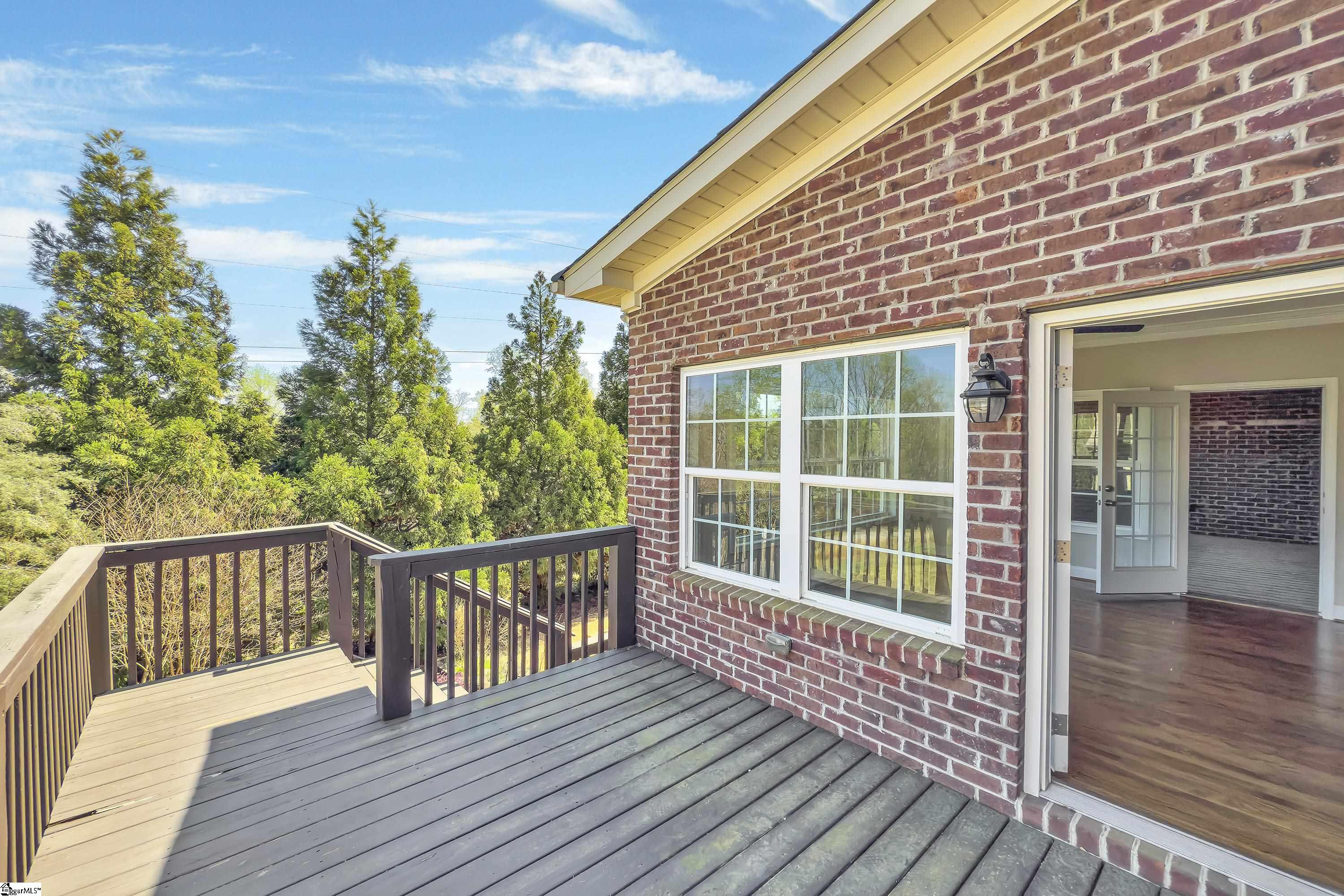 524 New Tarleton Way