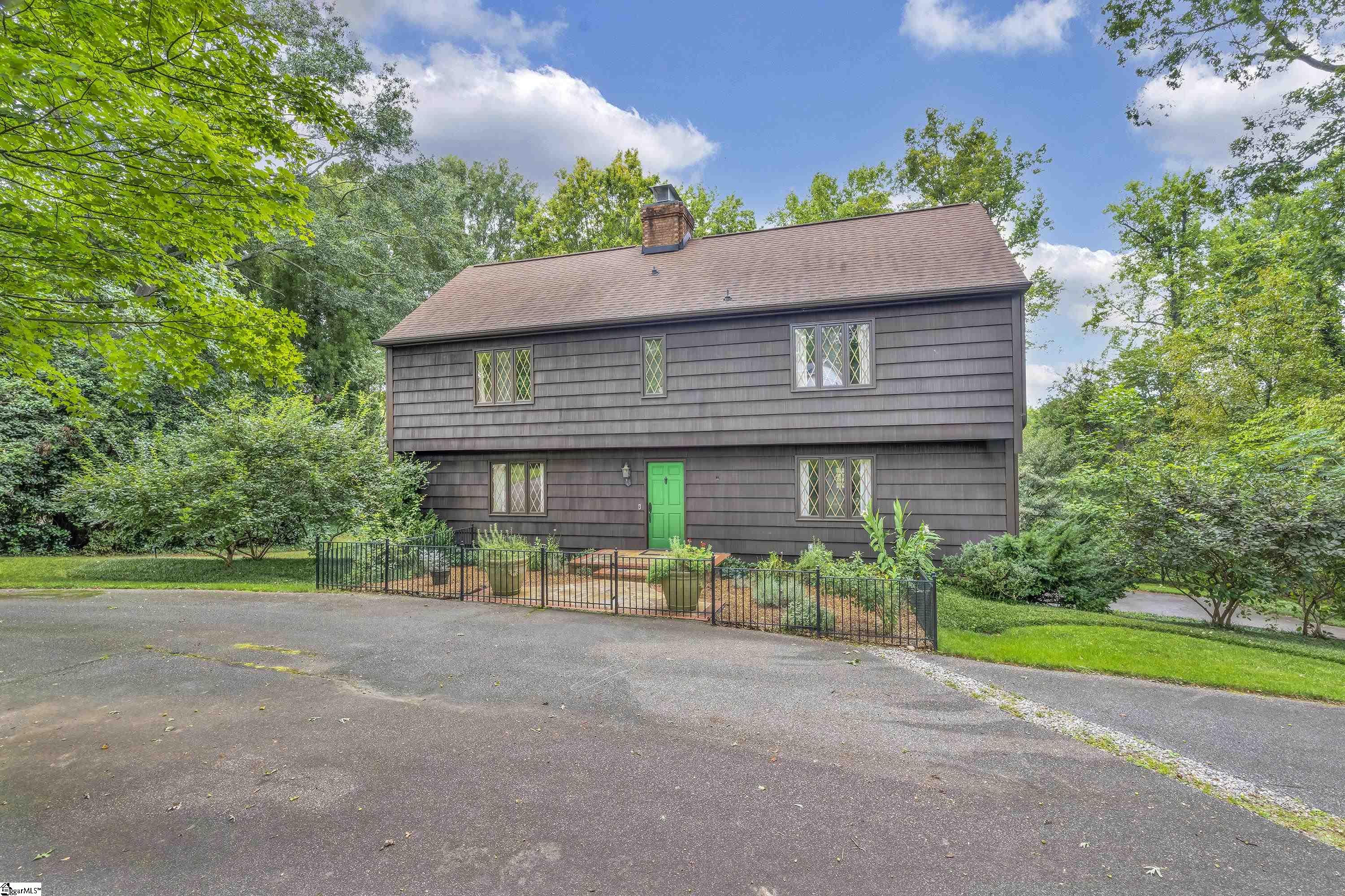 100 W Seven Oaks Drive