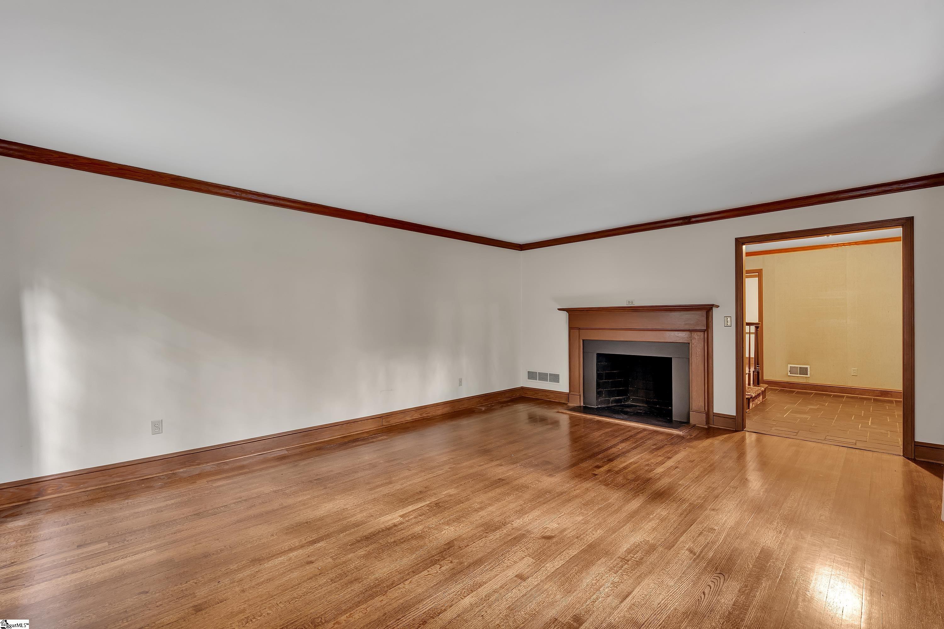 100 W Seven Oaks Drive