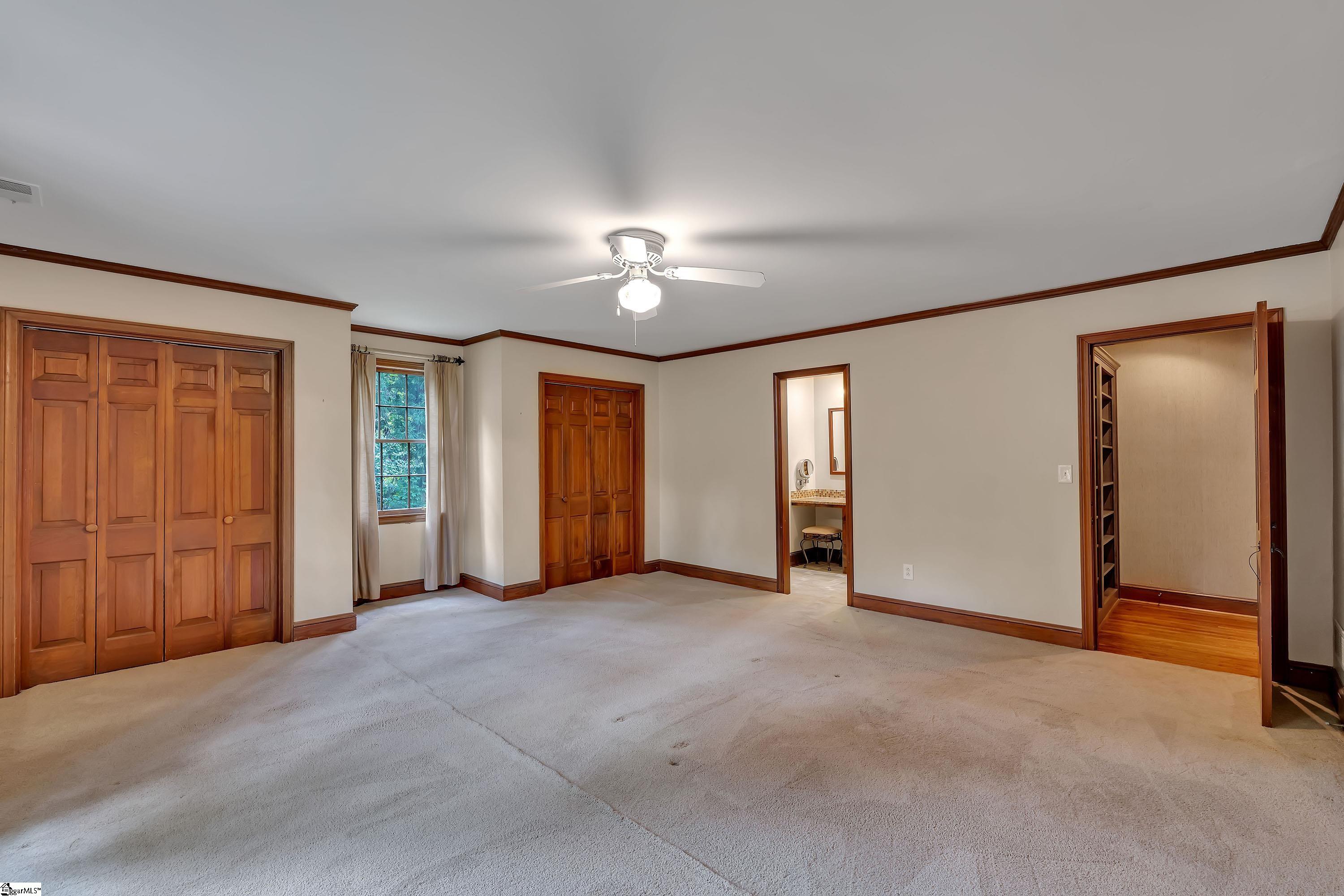 100 W Seven Oaks Drive