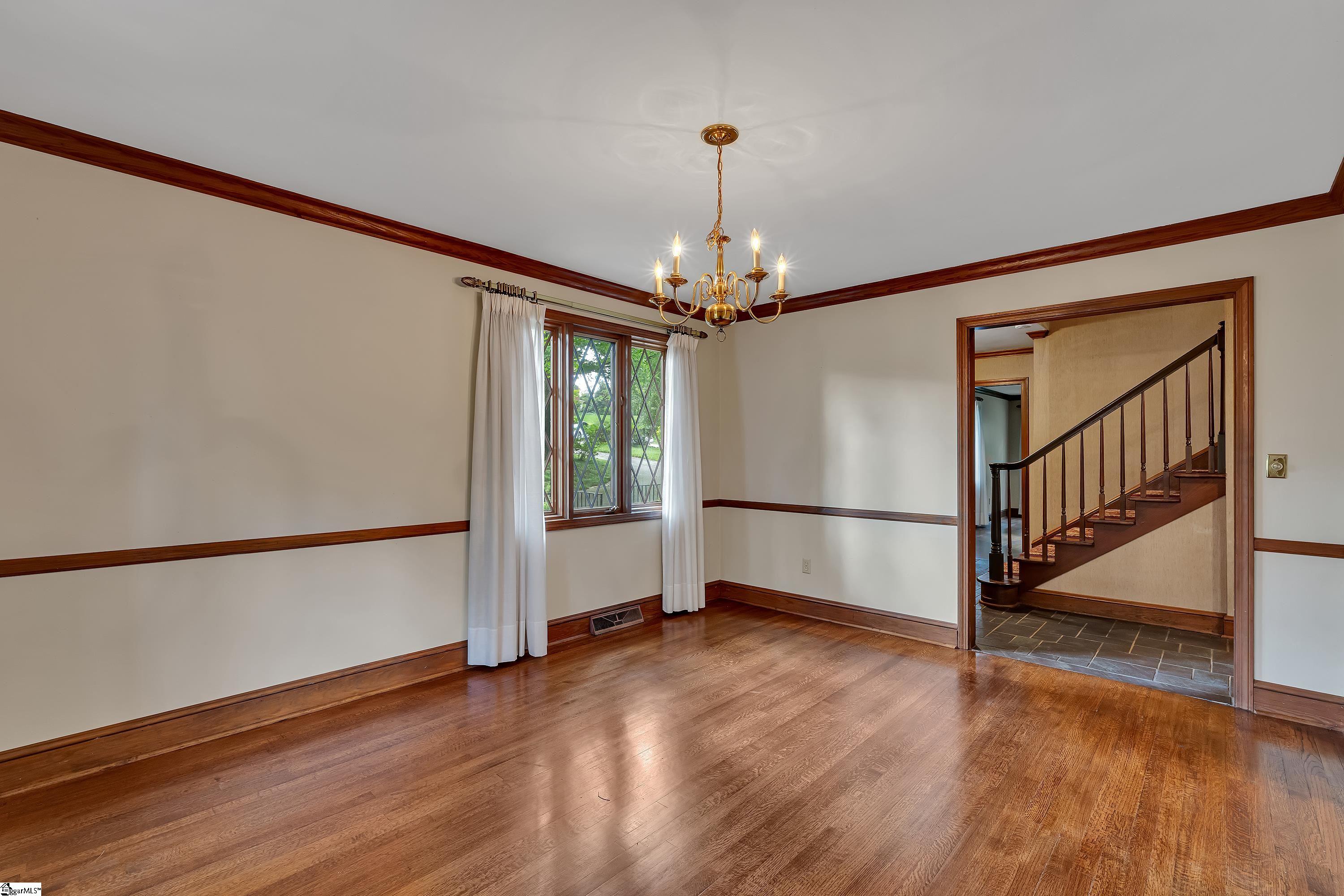 100 W Seven Oaks Drive