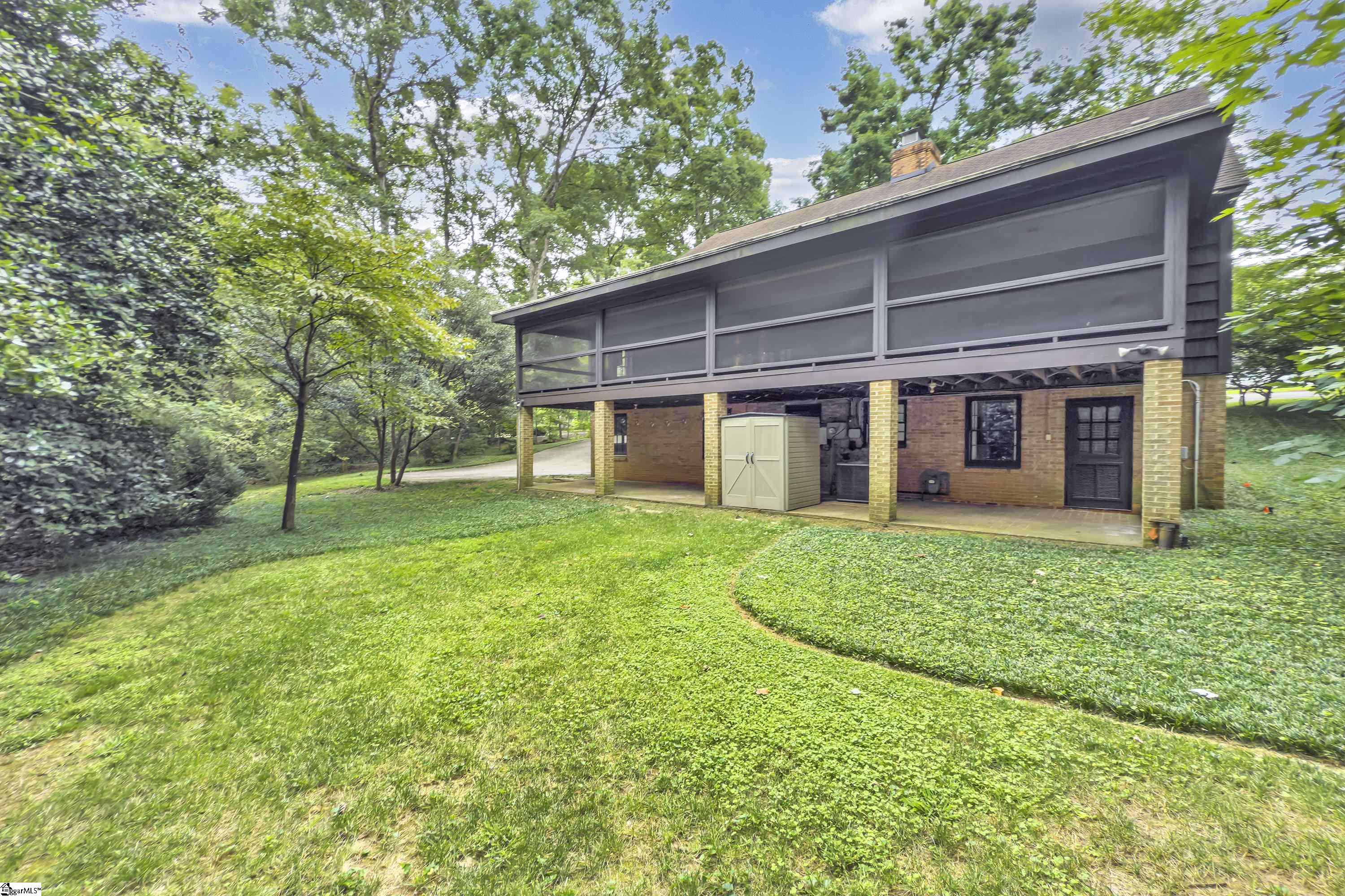 100 W Seven Oaks Drive