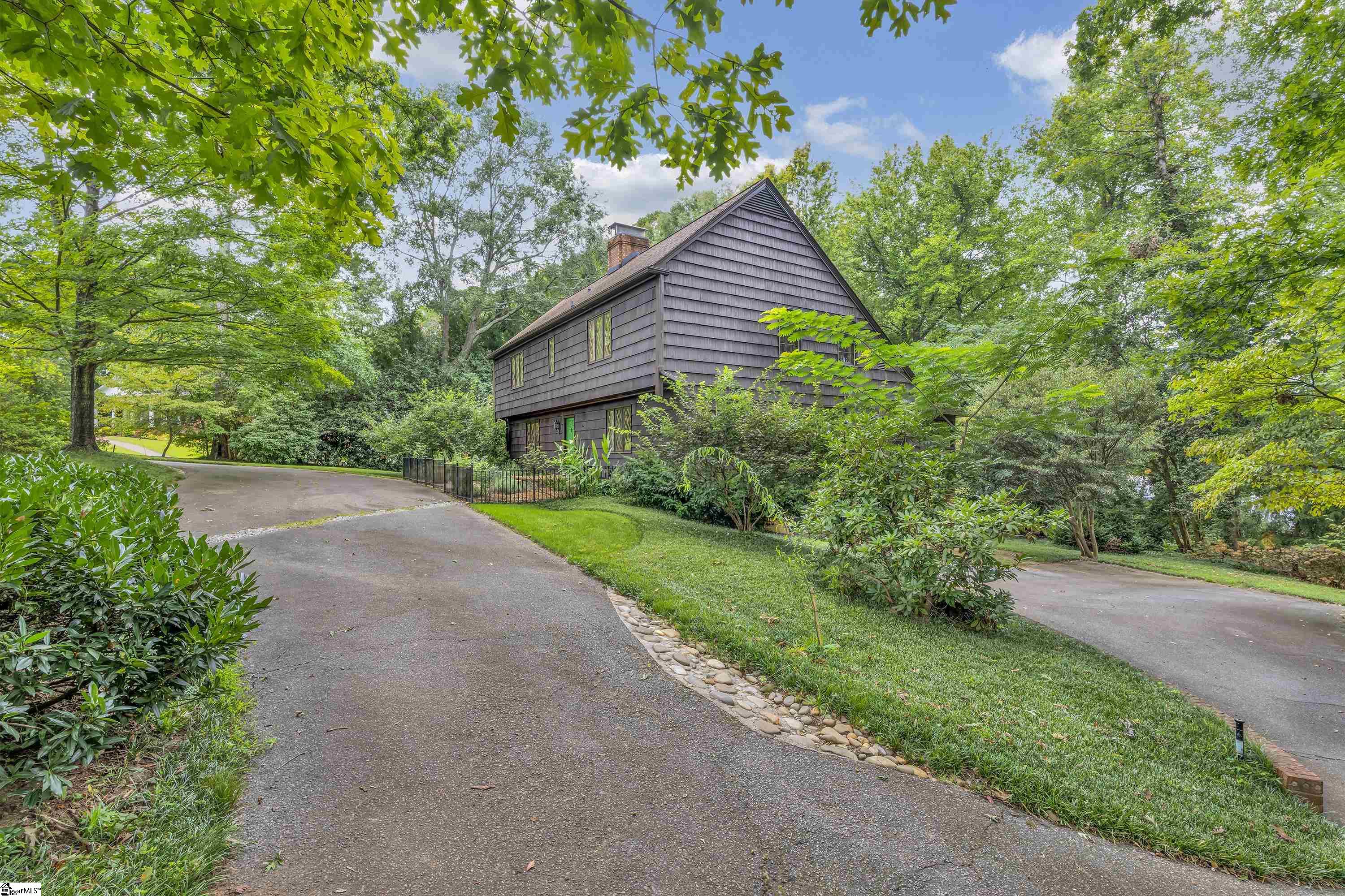 100 W Seven Oaks Drive