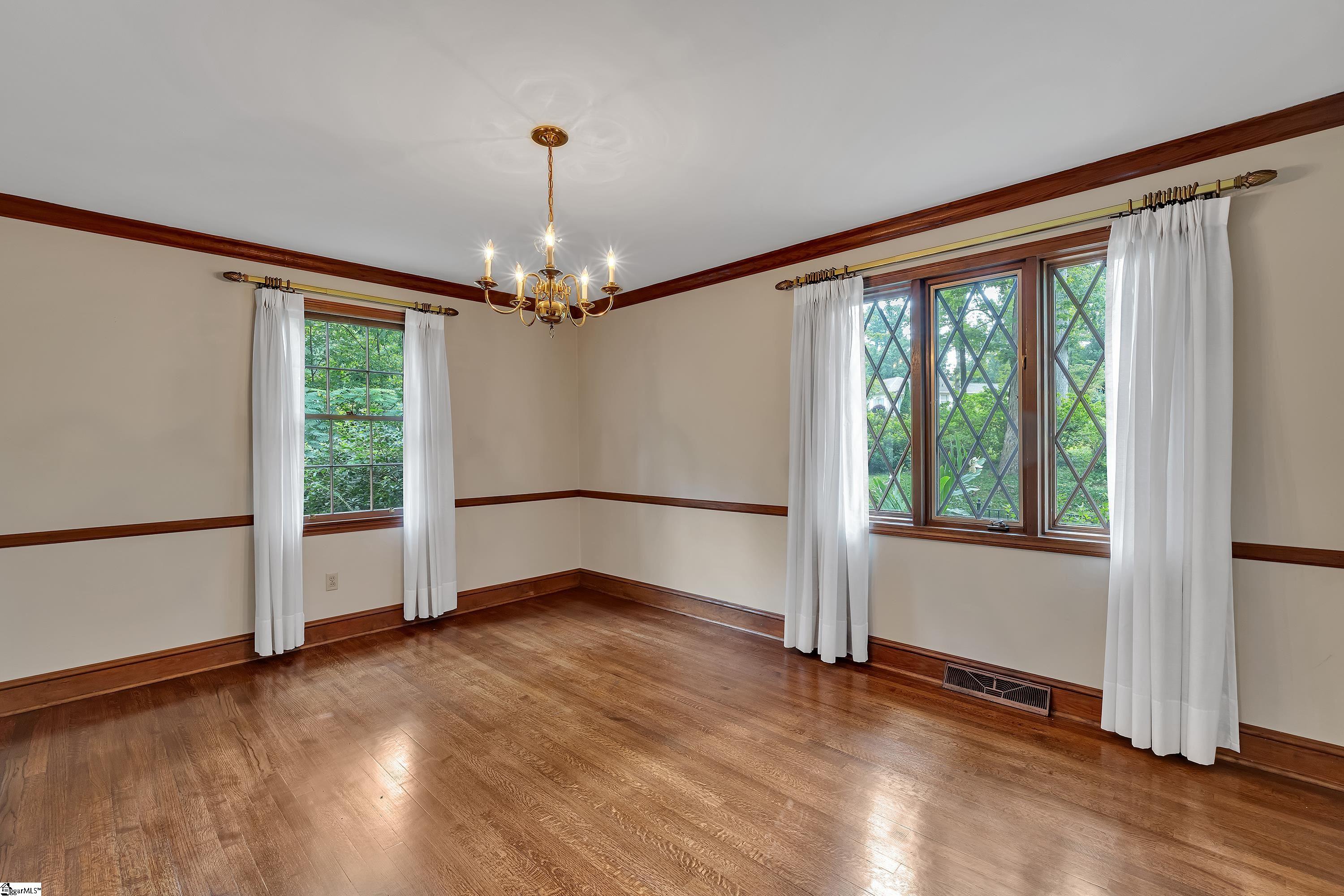 100 W Seven Oaks Drive