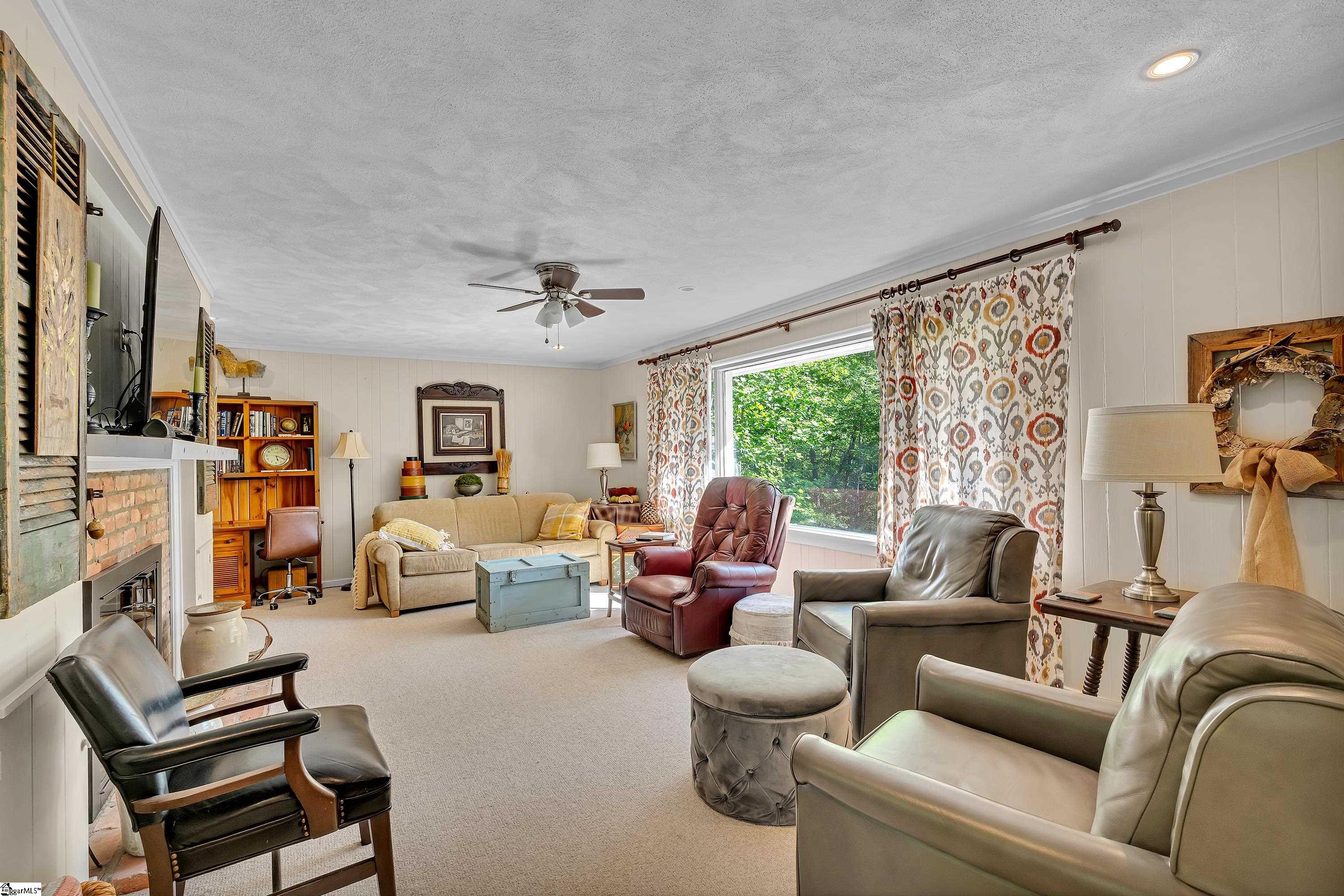 7 Hearthstone Lane