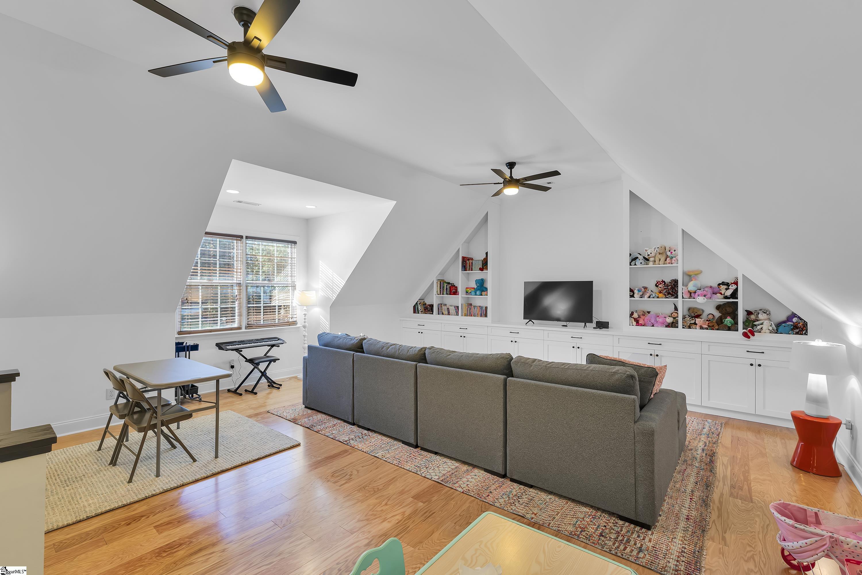 24 Shannon Ridge Court