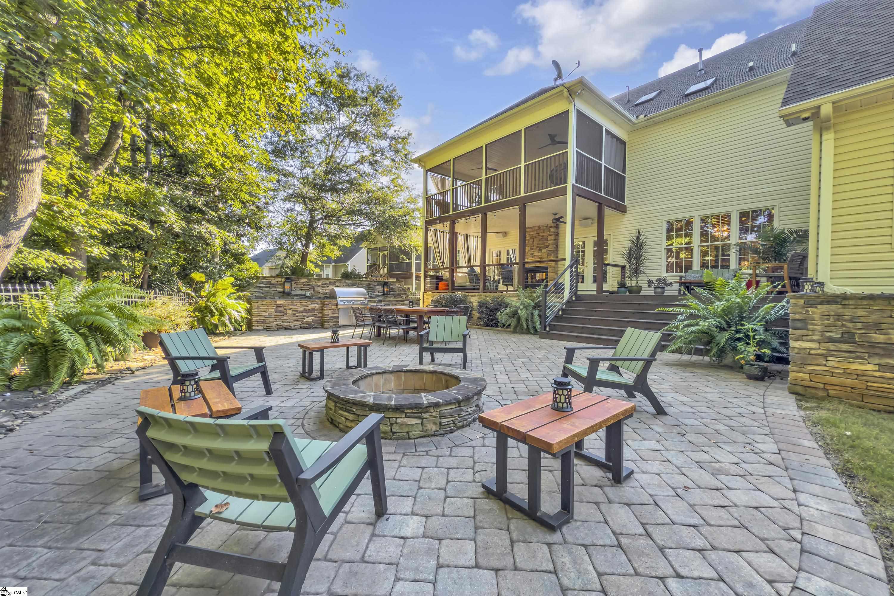 24 Shannon Ridge Court