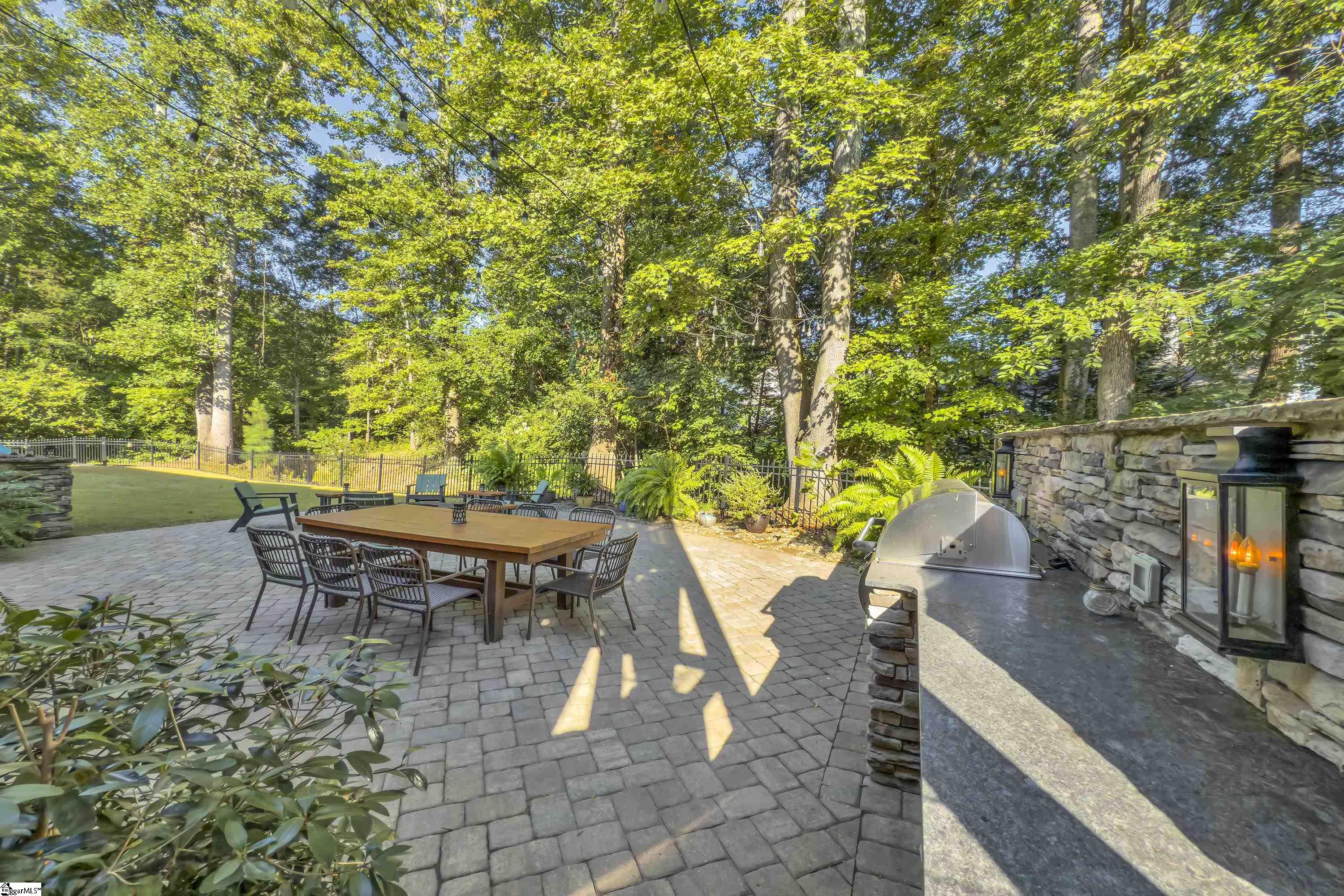 24 Shannon Ridge Court