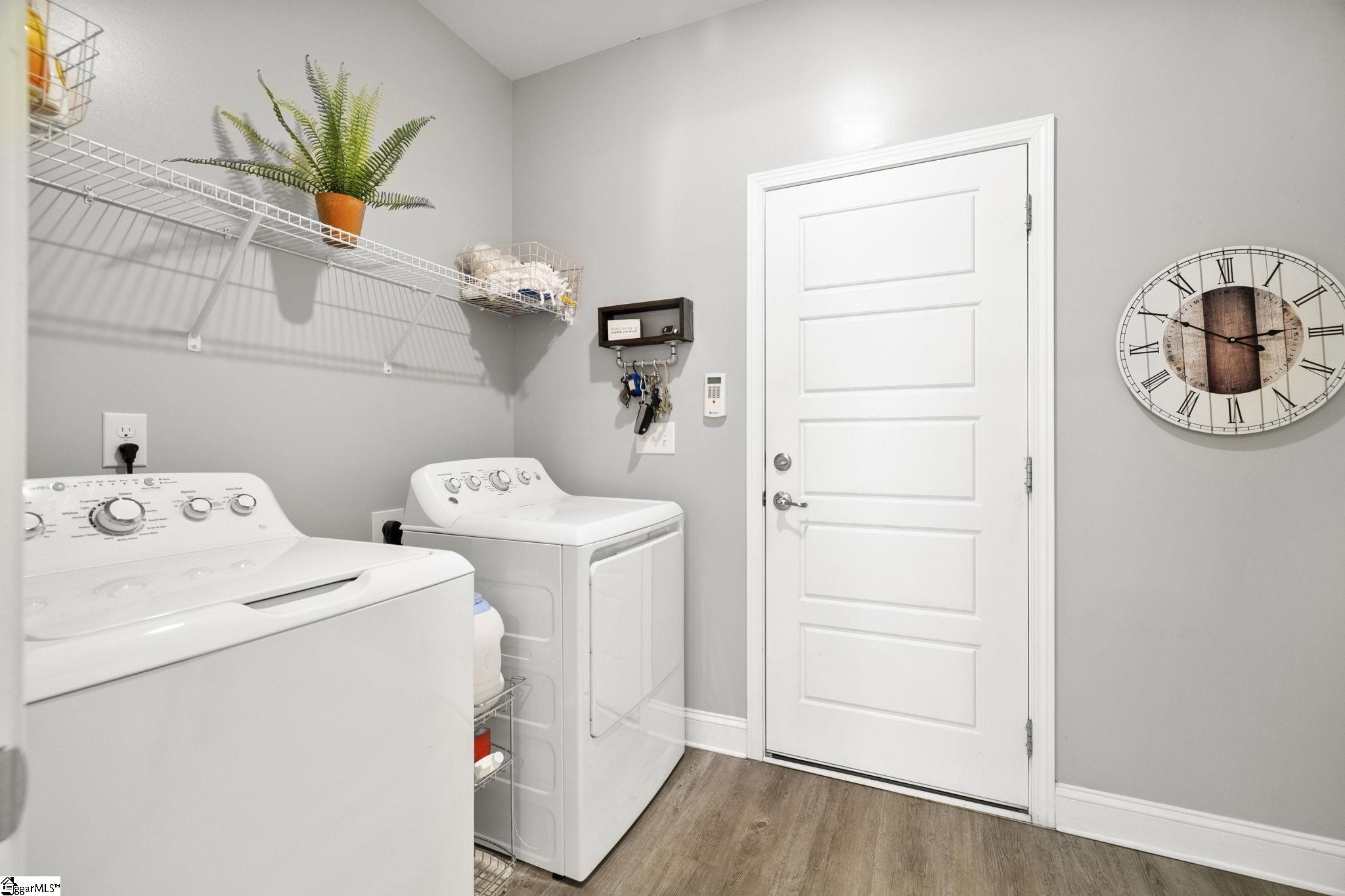 512 Flying Squirrel Way