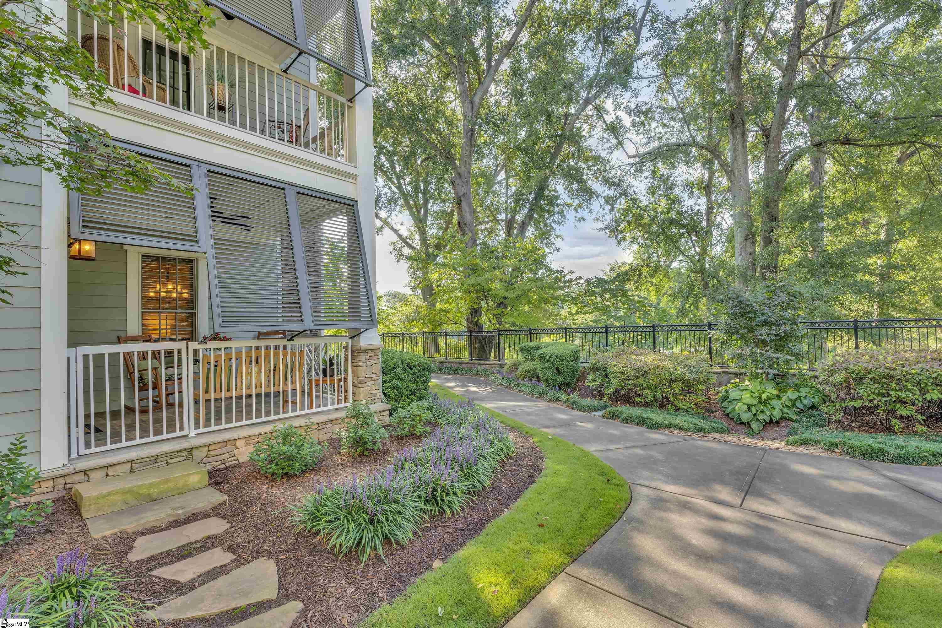 168 Ridgeland Drive Unit 100