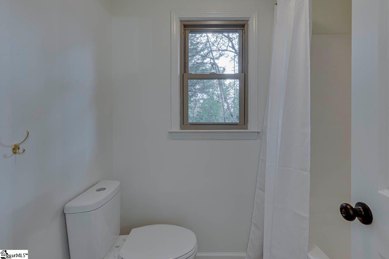 104 Stone Hedge Court