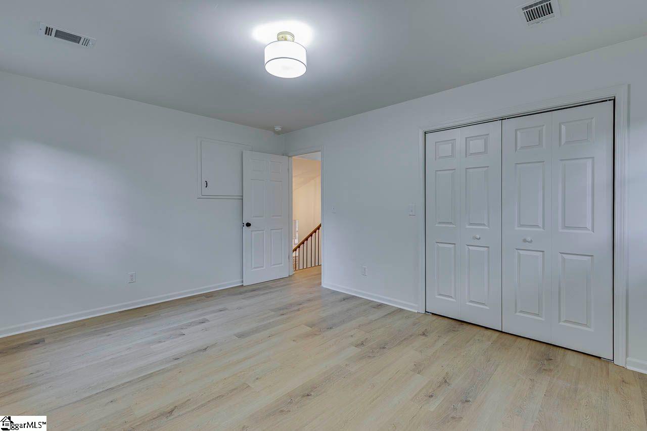 104 Stone Hedge Court