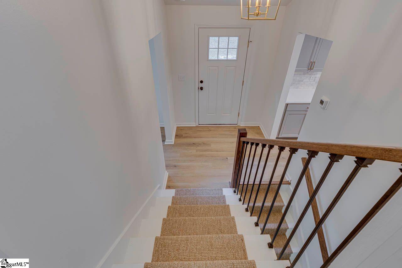 104 Stone Hedge Court