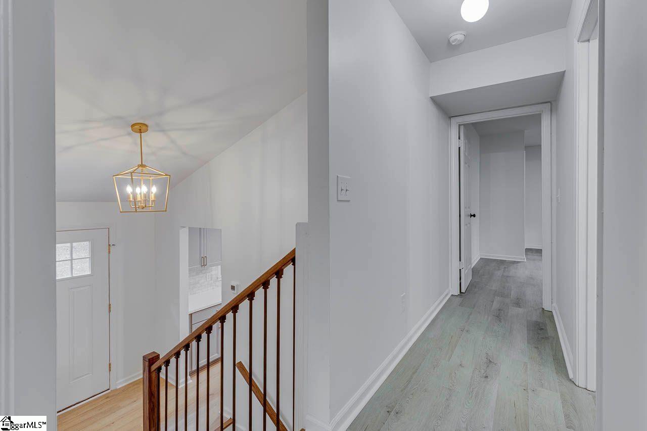 104 Stone Hedge Court