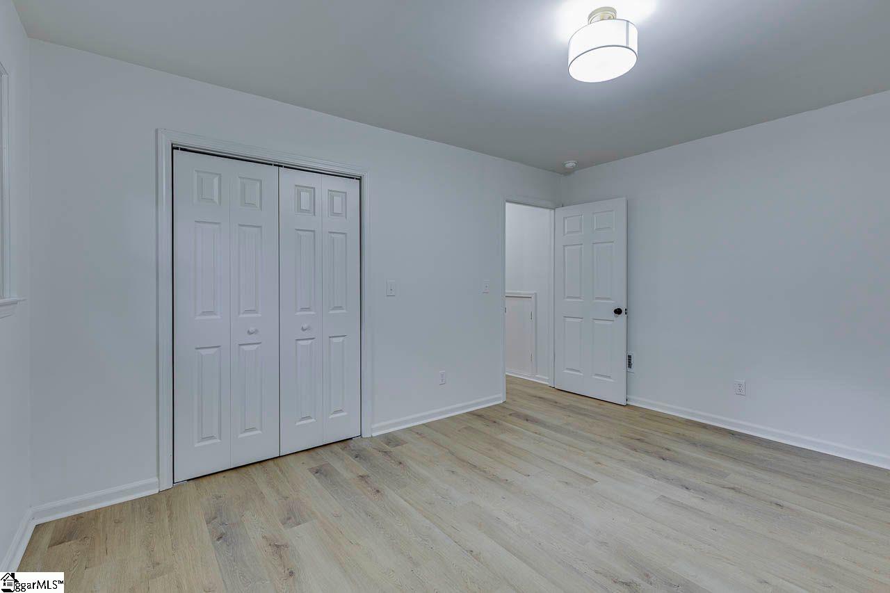 104 Stone Hedge Court