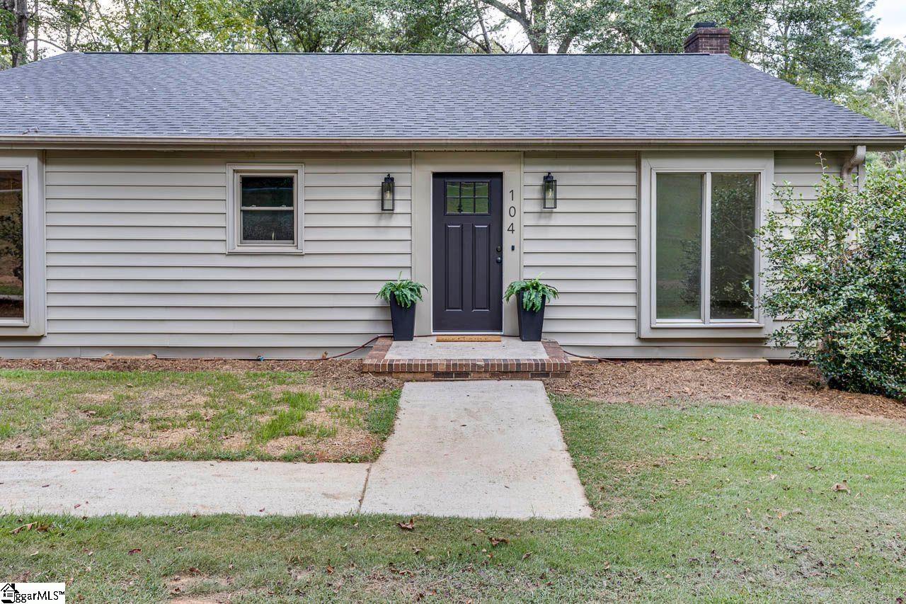 104 Stone Hedge Court