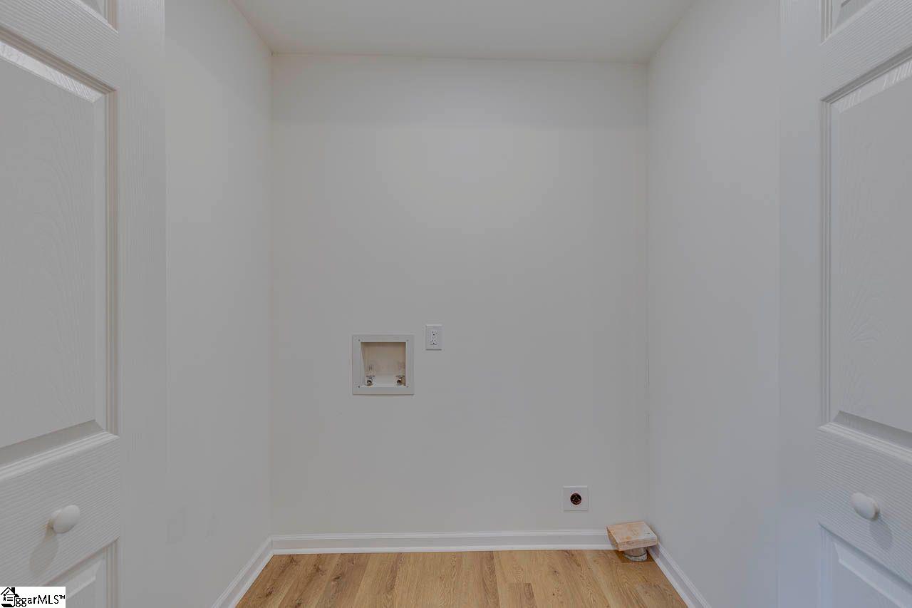 104 Stone Hedge Court