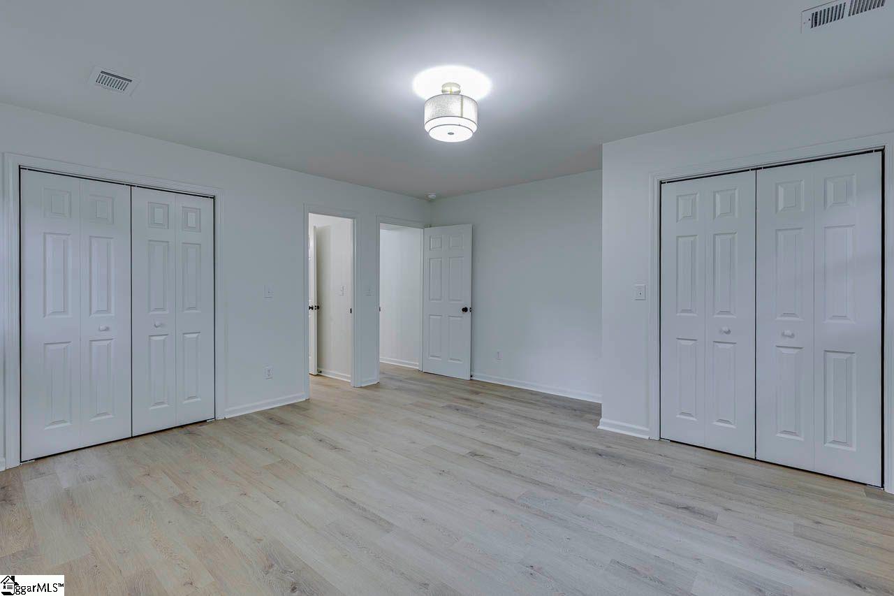 104 Stone Hedge Court