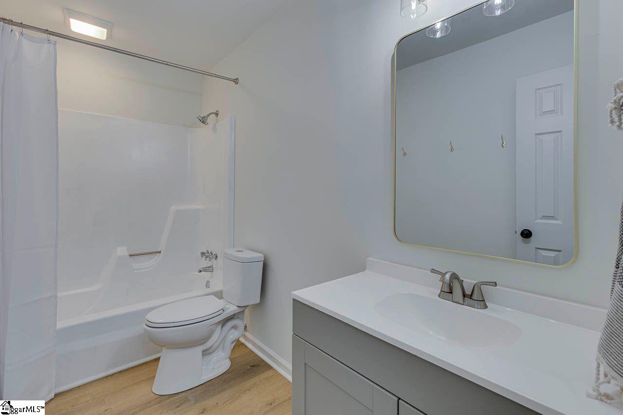 104 Stone Hedge Court