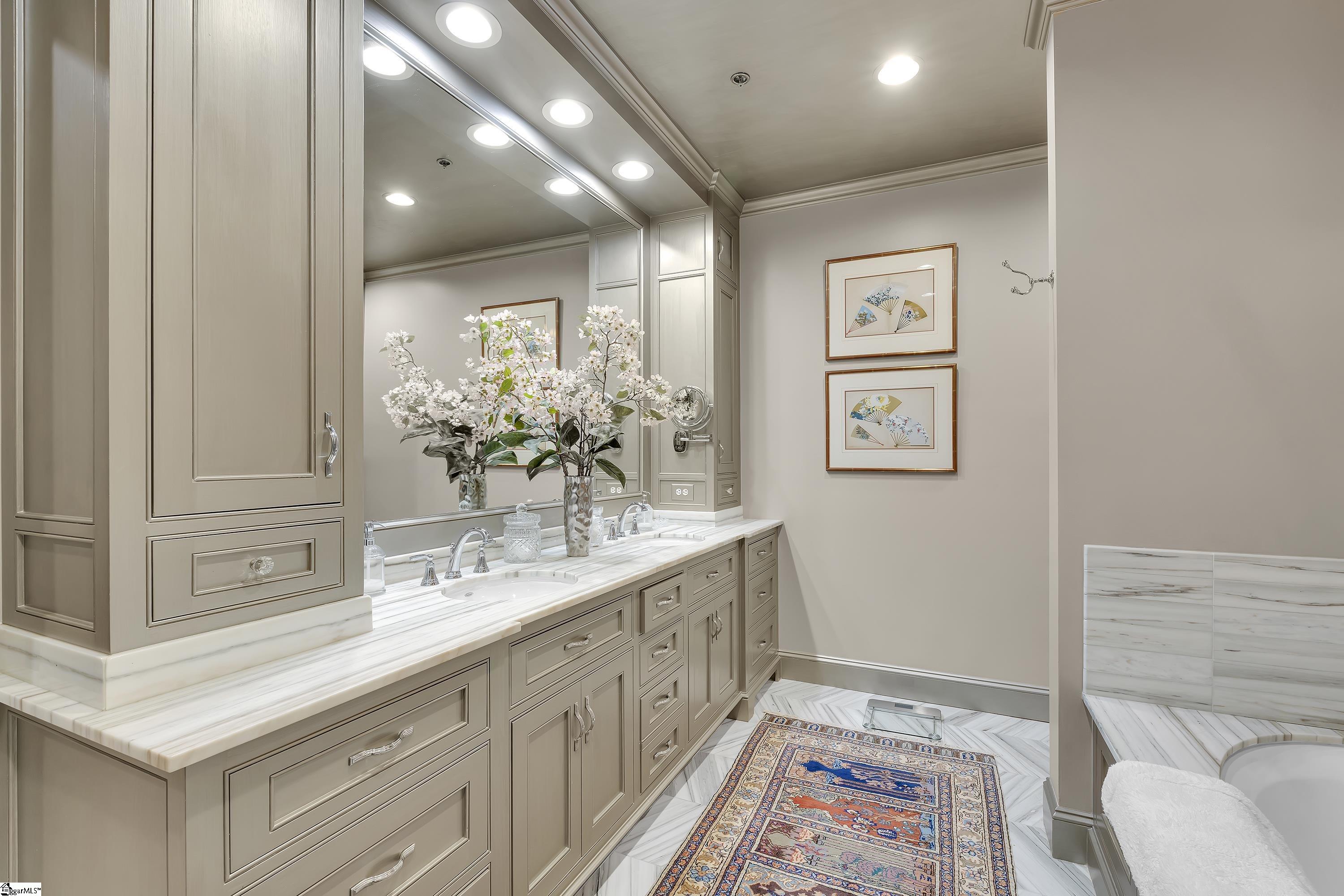 400 N Main Street Unit 204