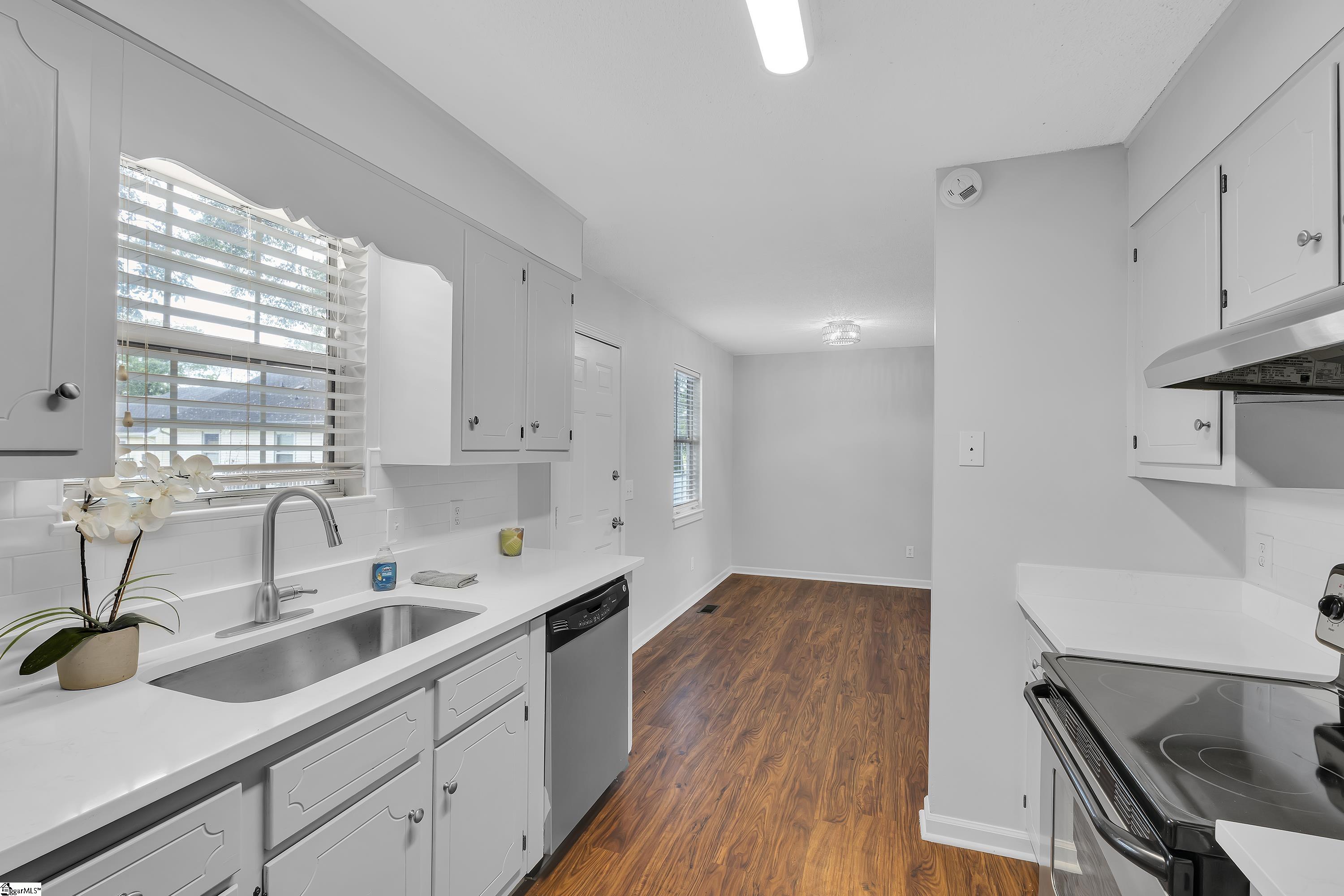 104 N Calhoun Street