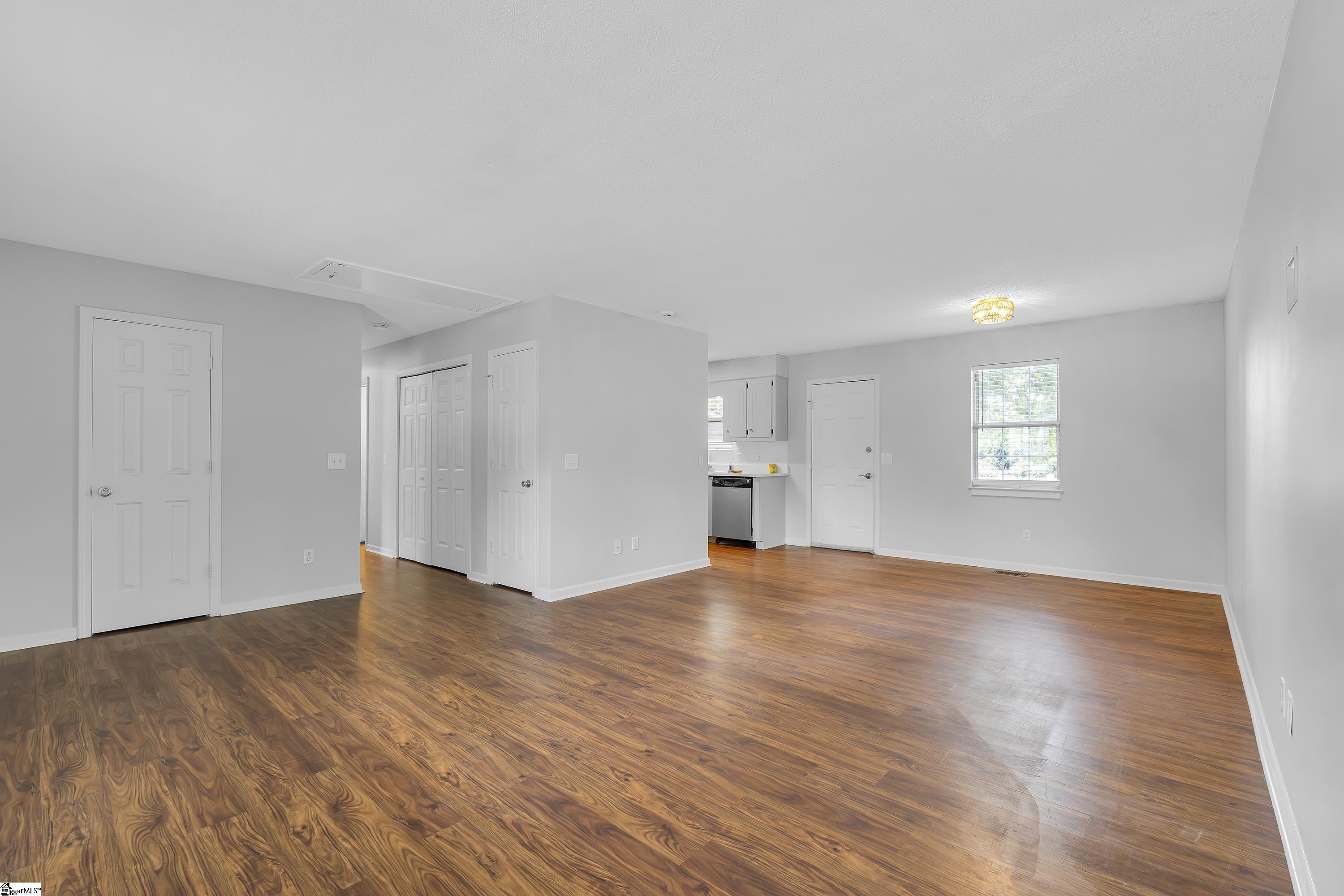 104 N Calhoun Street