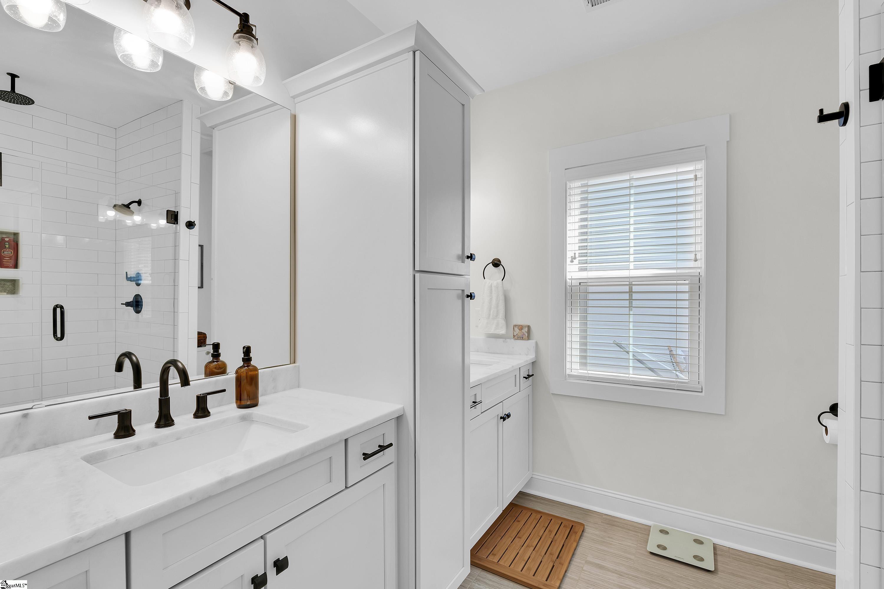 16 Ridge Knoll Circle