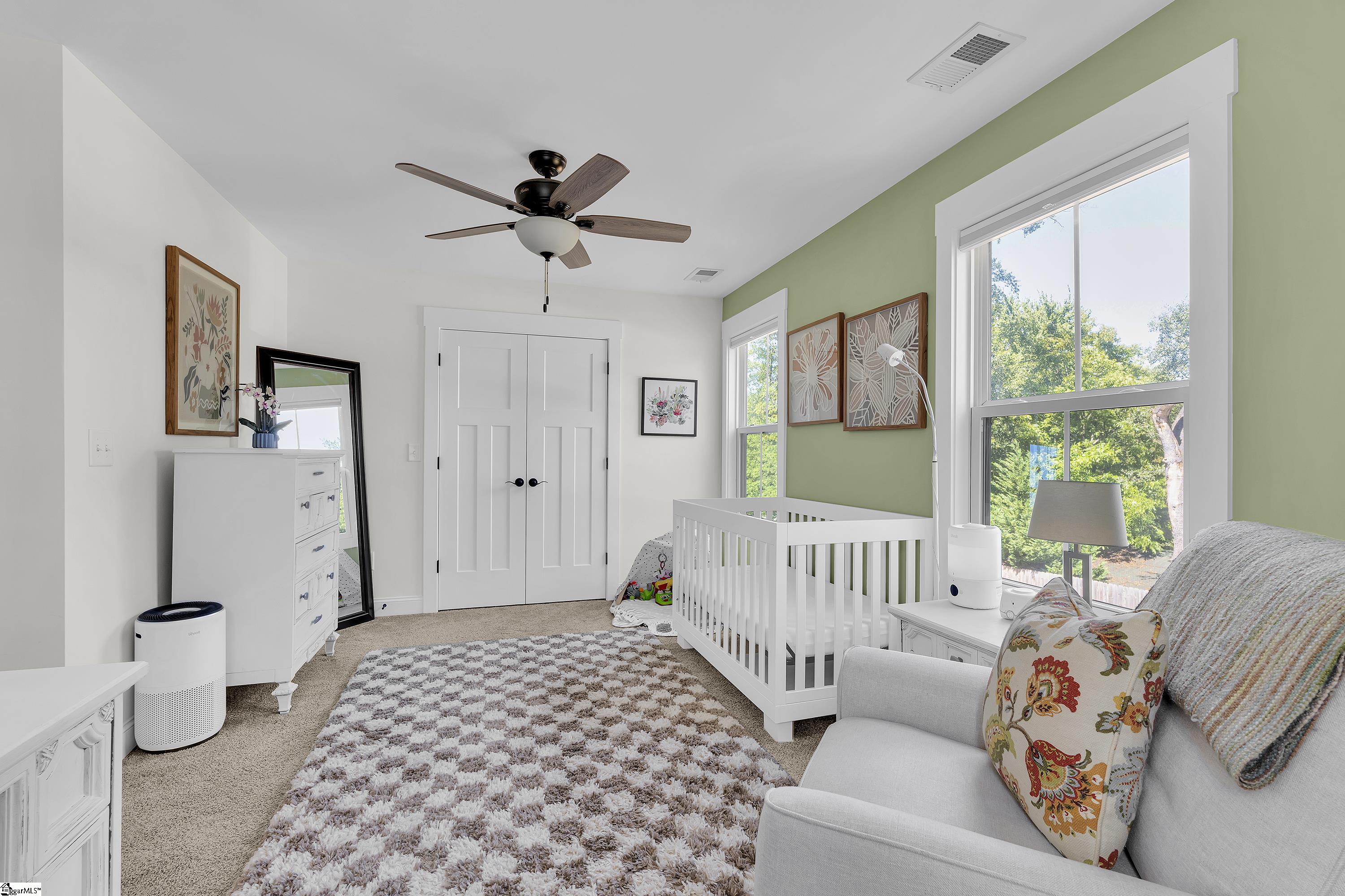 16 Ridge Knoll Circle