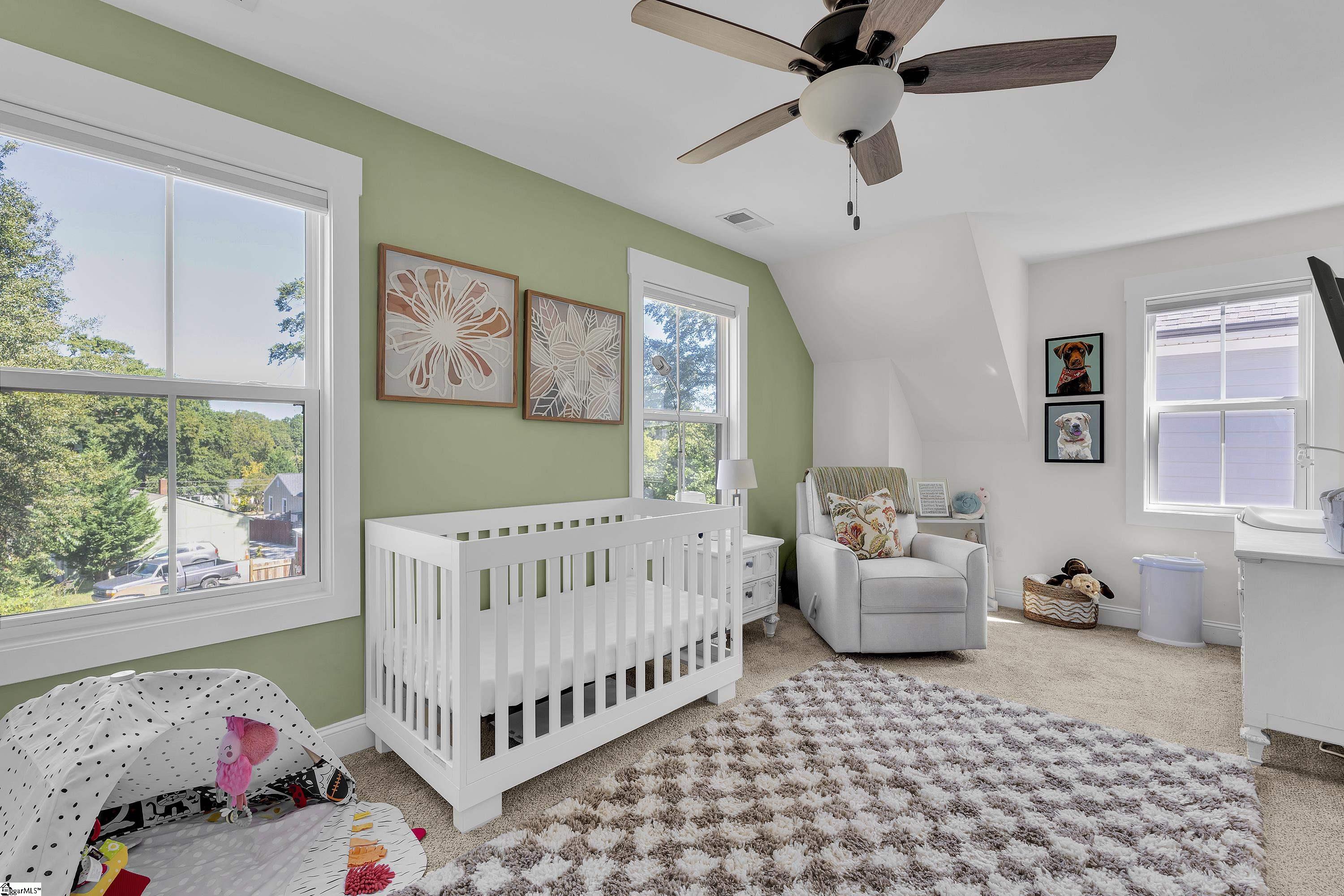 16 Ridge Knoll Circle