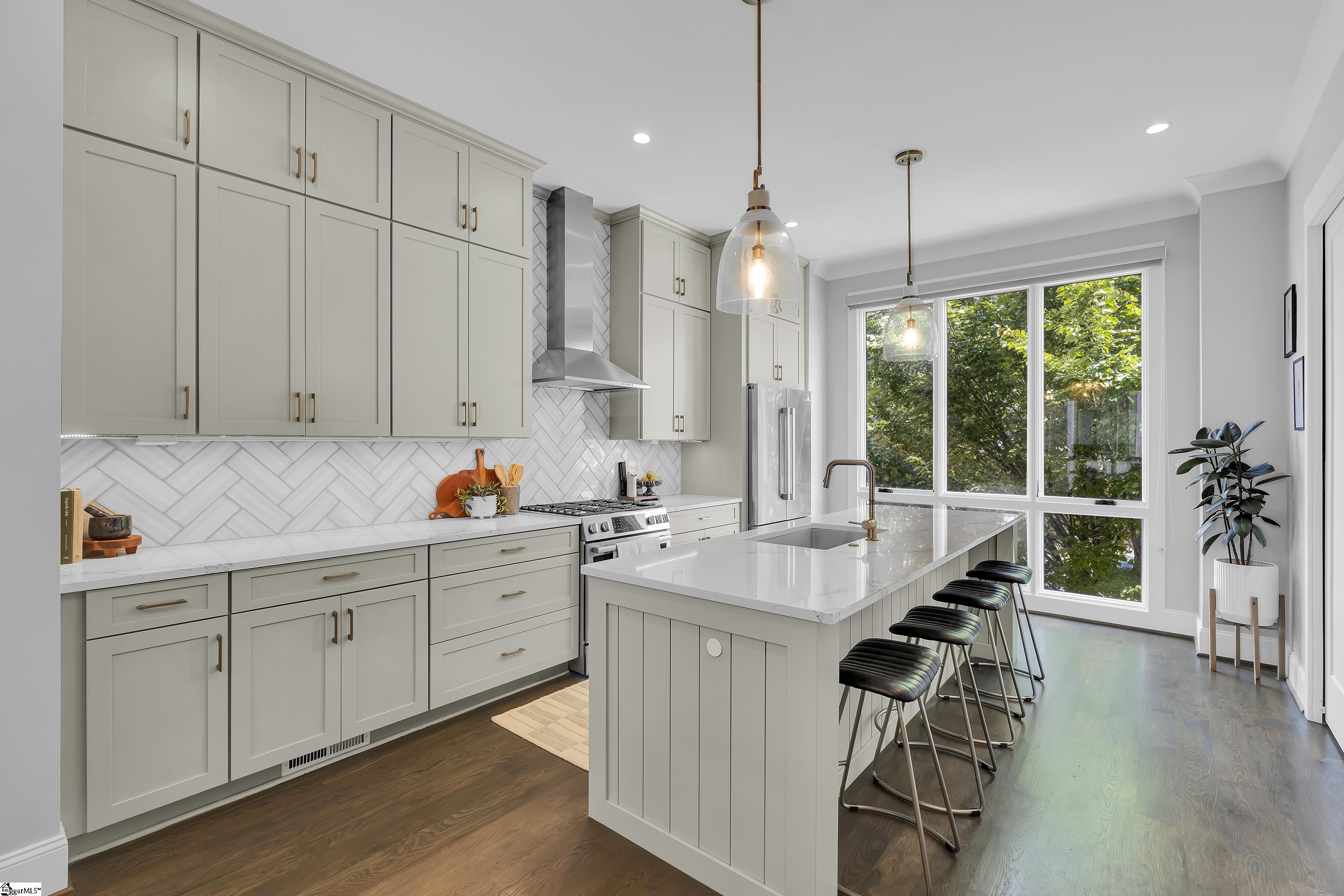 611 N Main Street Unit 9 Unit: Unit #9