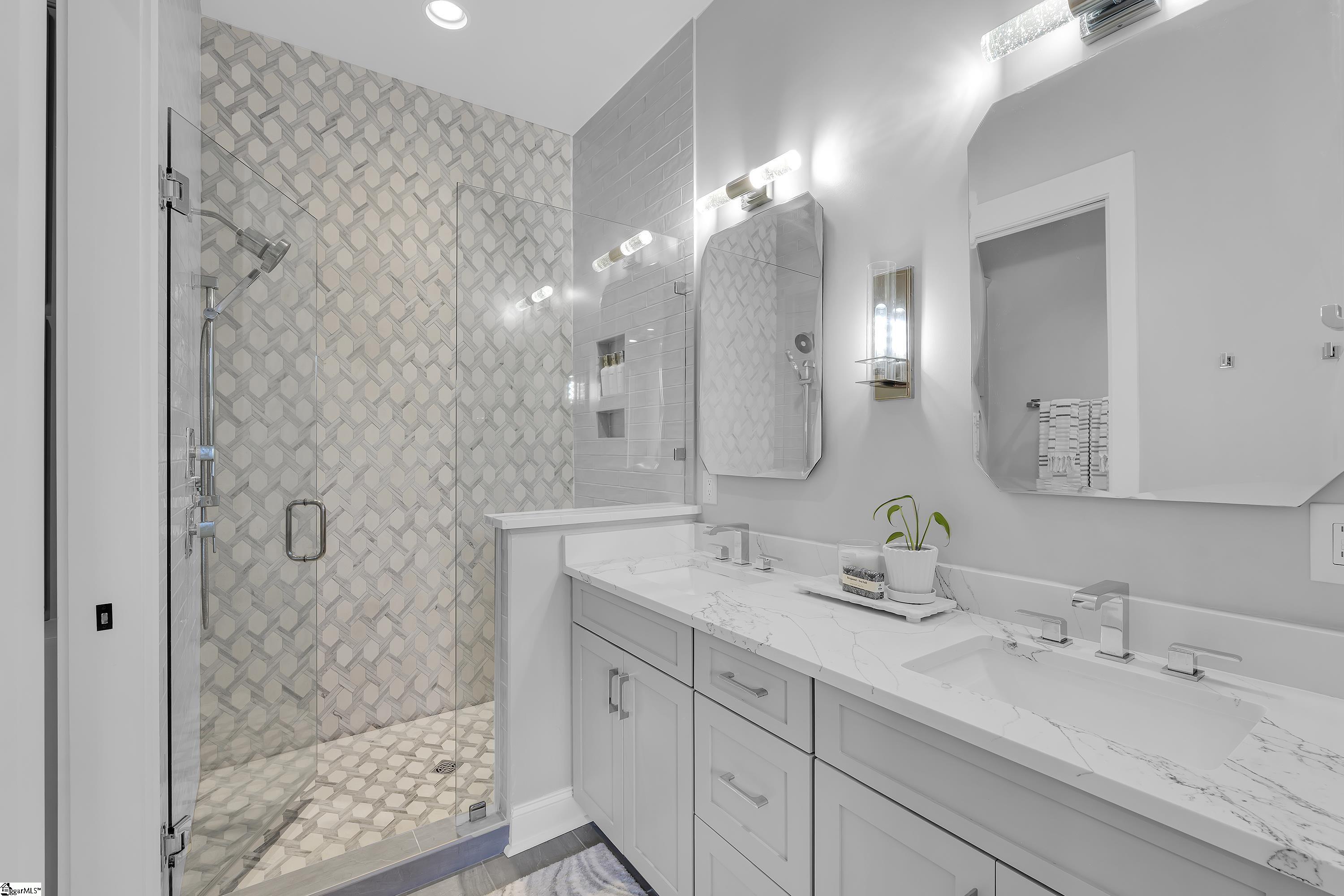 611 N Main Street Unit 9 Unit: Unit #9