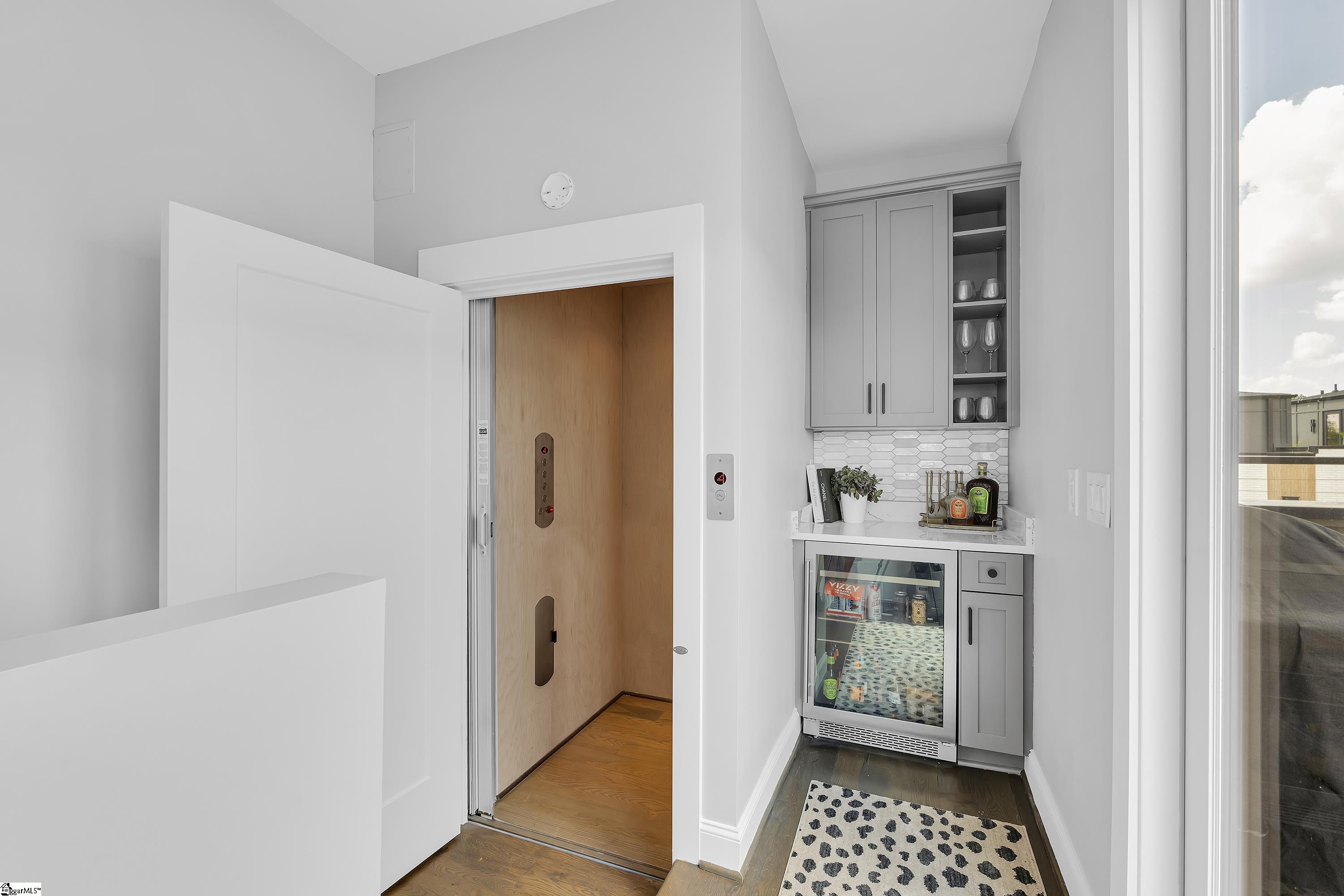 611 N Main Street Unit 9 Unit: Unit #9